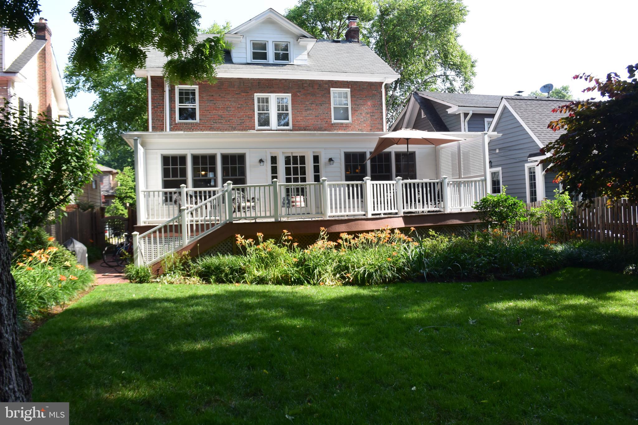 ROSEMONT - Residential Lease