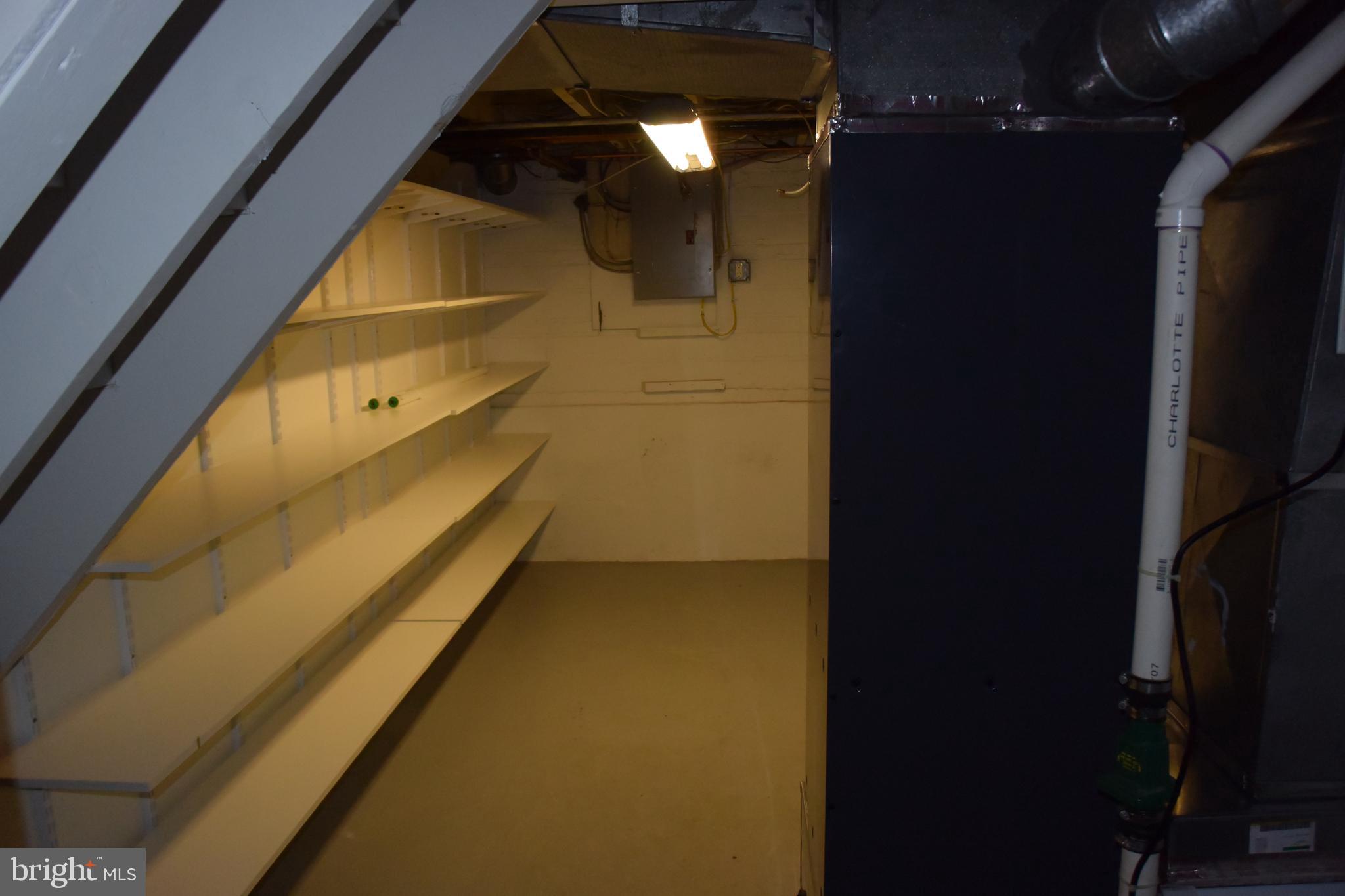 ROSEMONT - Residential Lease