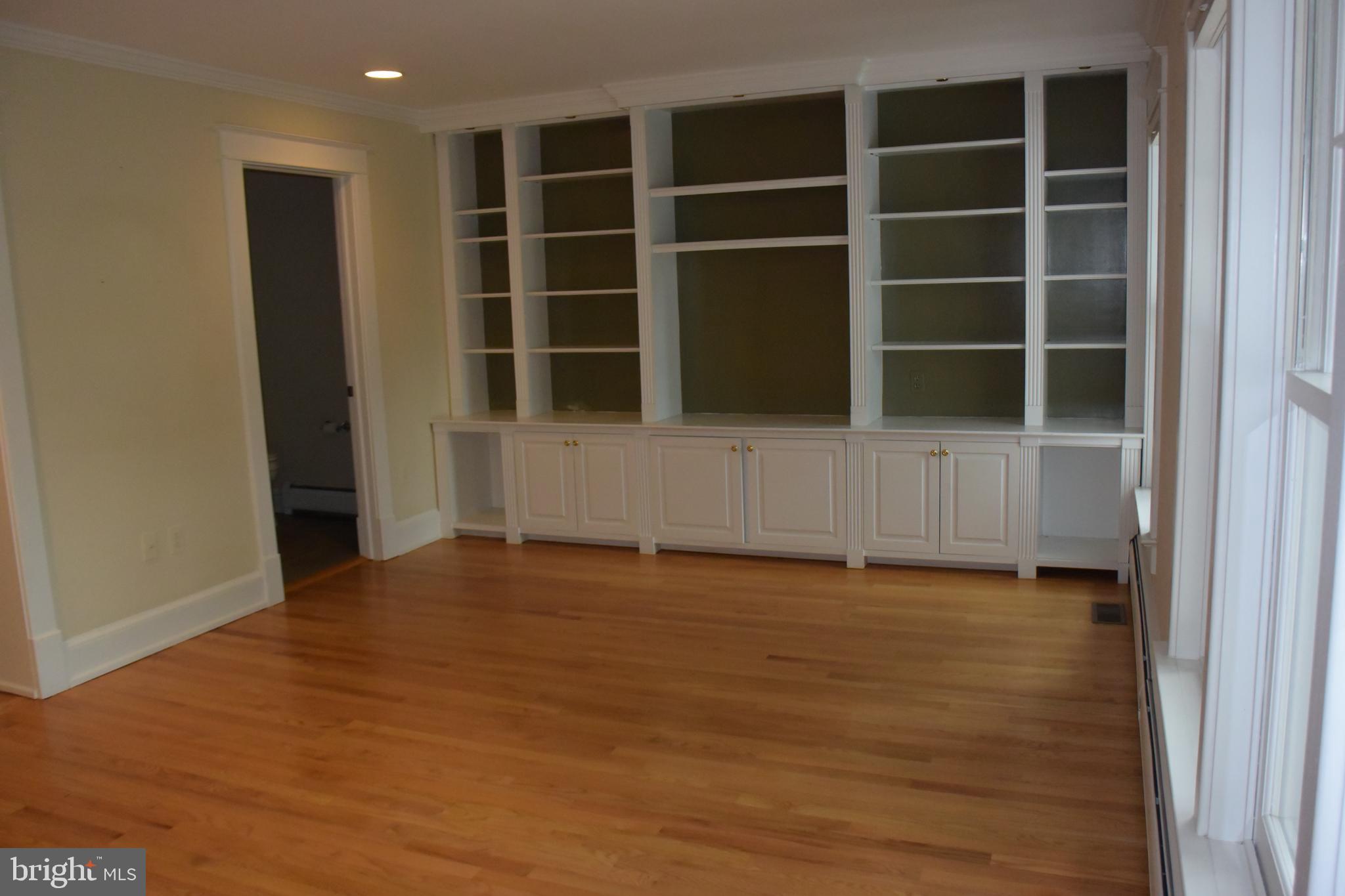 ROSEMONT - Residential Lease