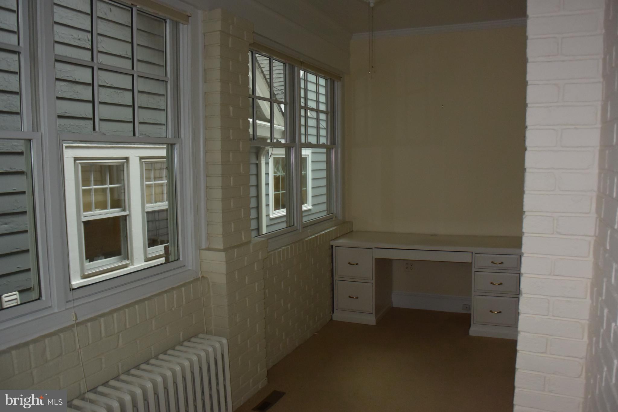 ROSEMONT - Residential Lease