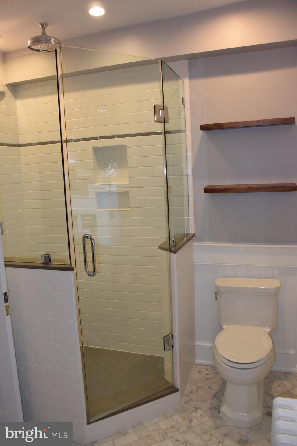 ROSEMONT - Residential Lease