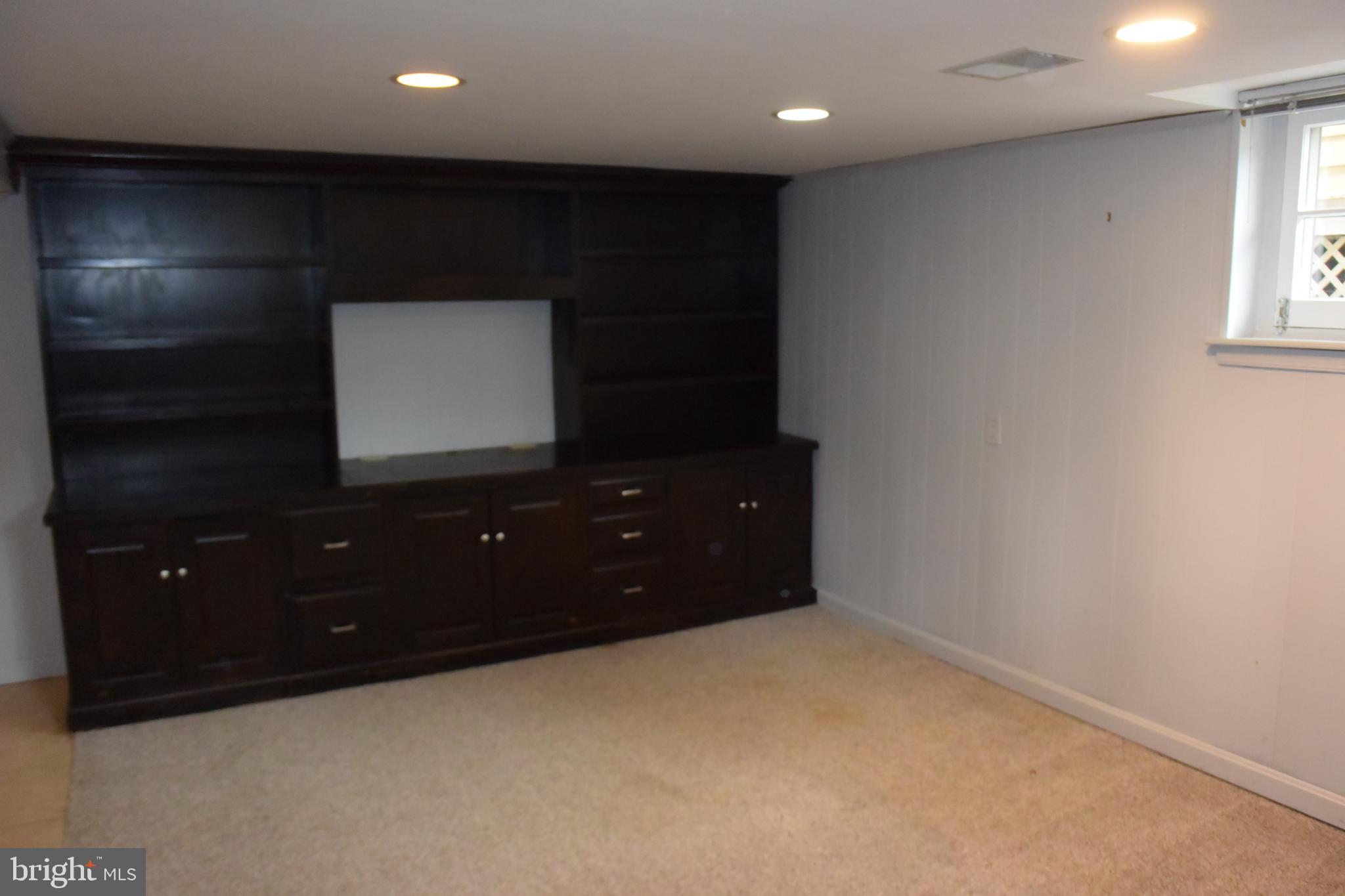 ROSEMONT - Residential Lease