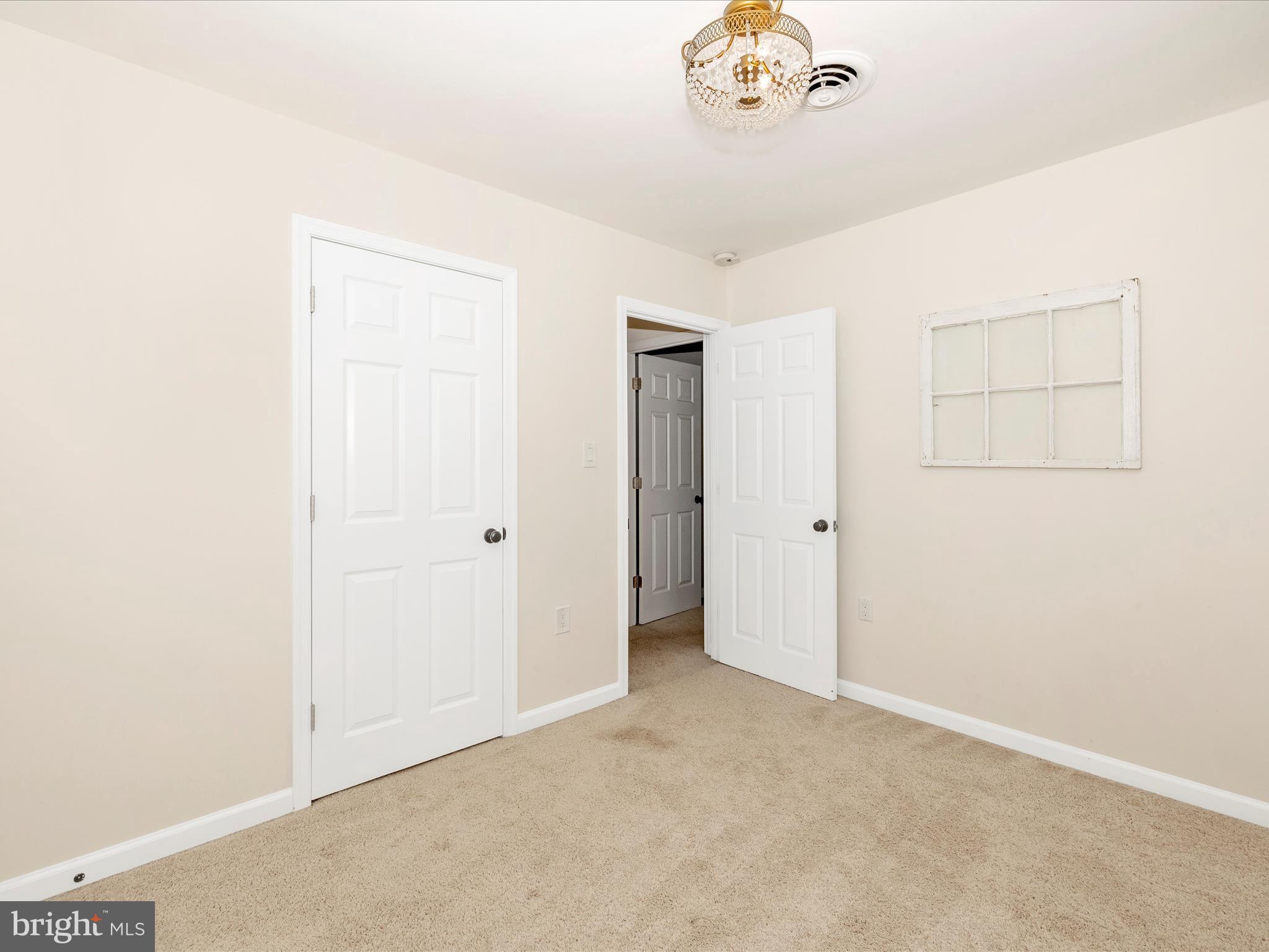 WISPERREN OAKS - Residential