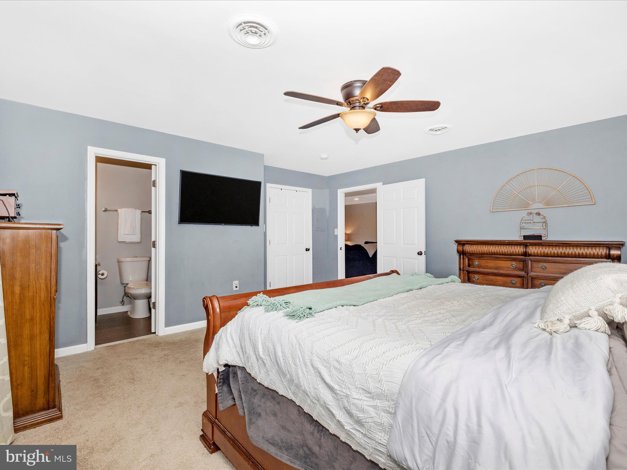 WISPERREN OAKS - Residential