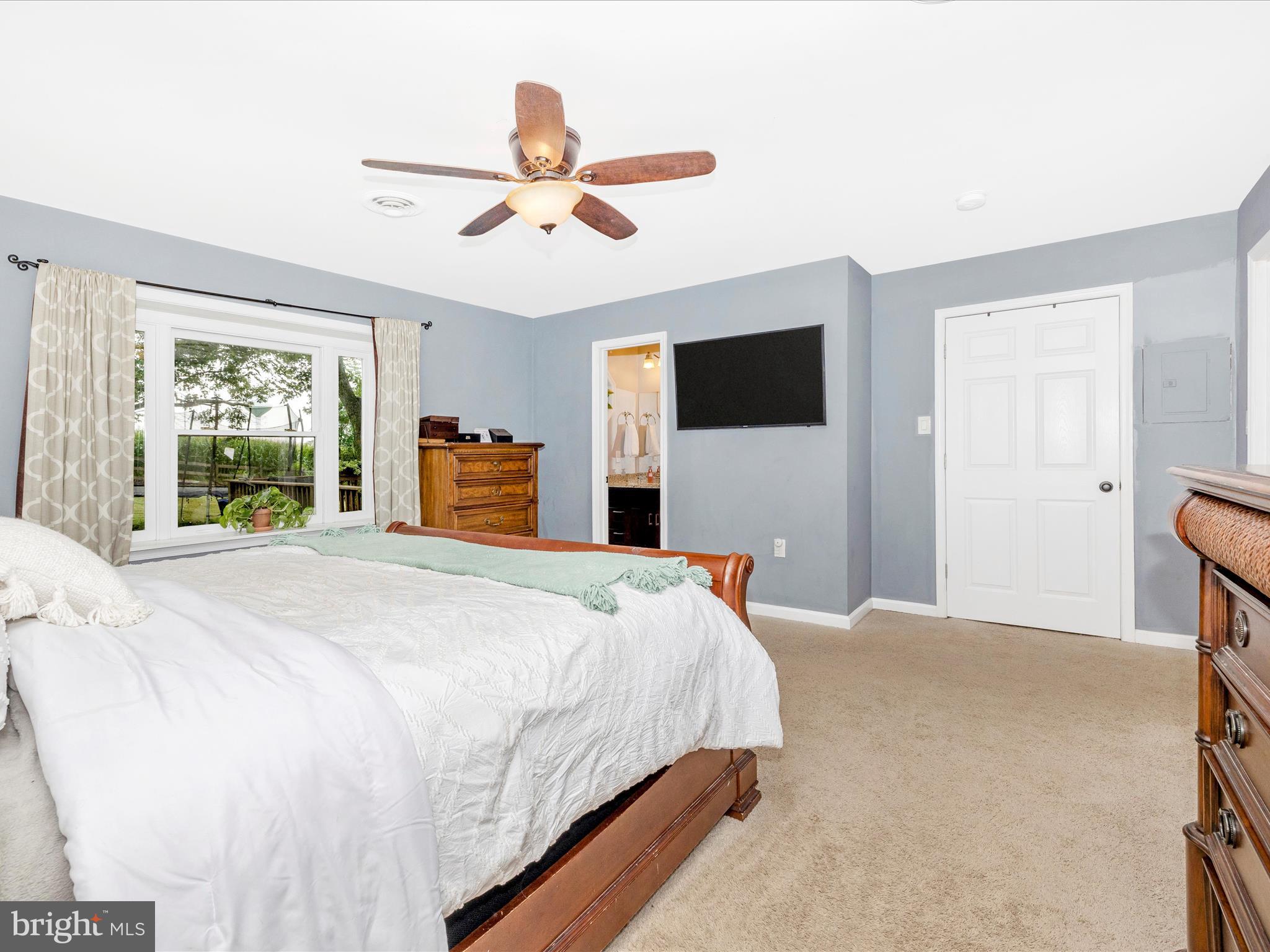 WISPERREN OAKS - Residential