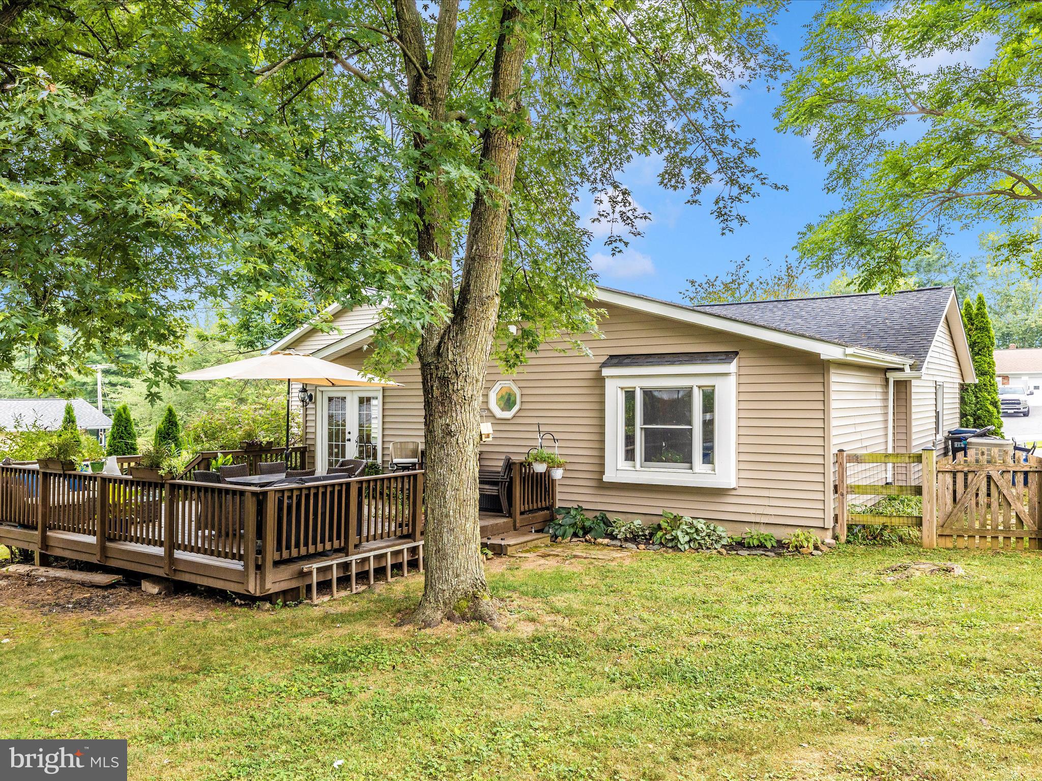 WISPERREN OAKS - Residential