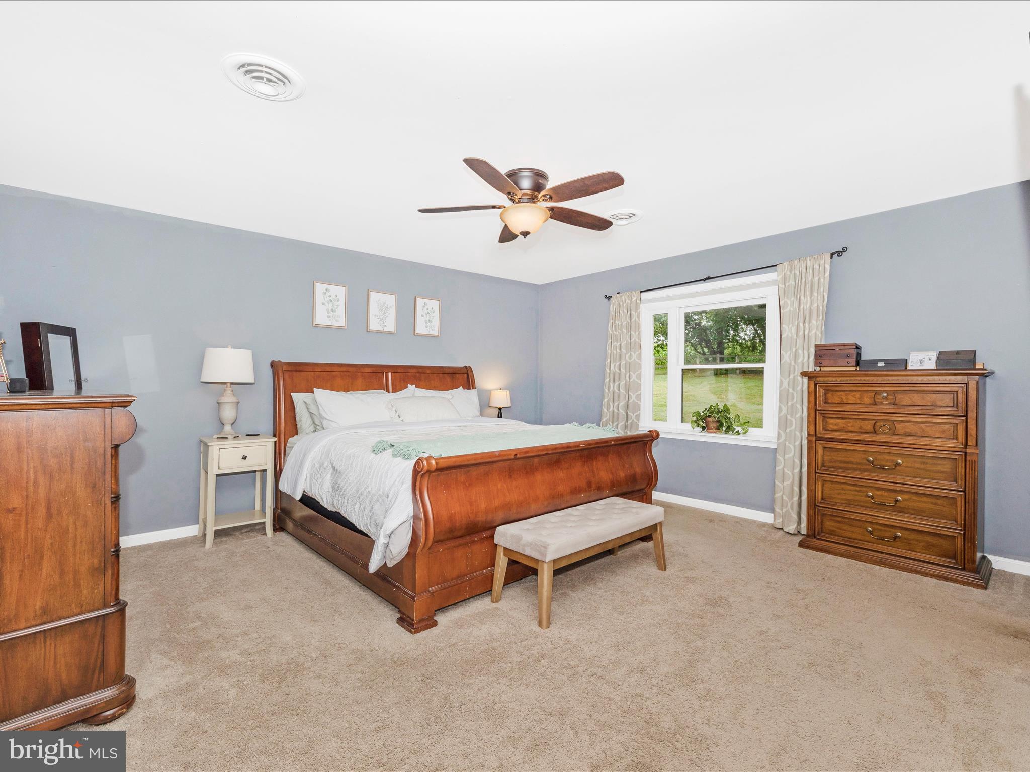 WISPERREN OAKS - Residential