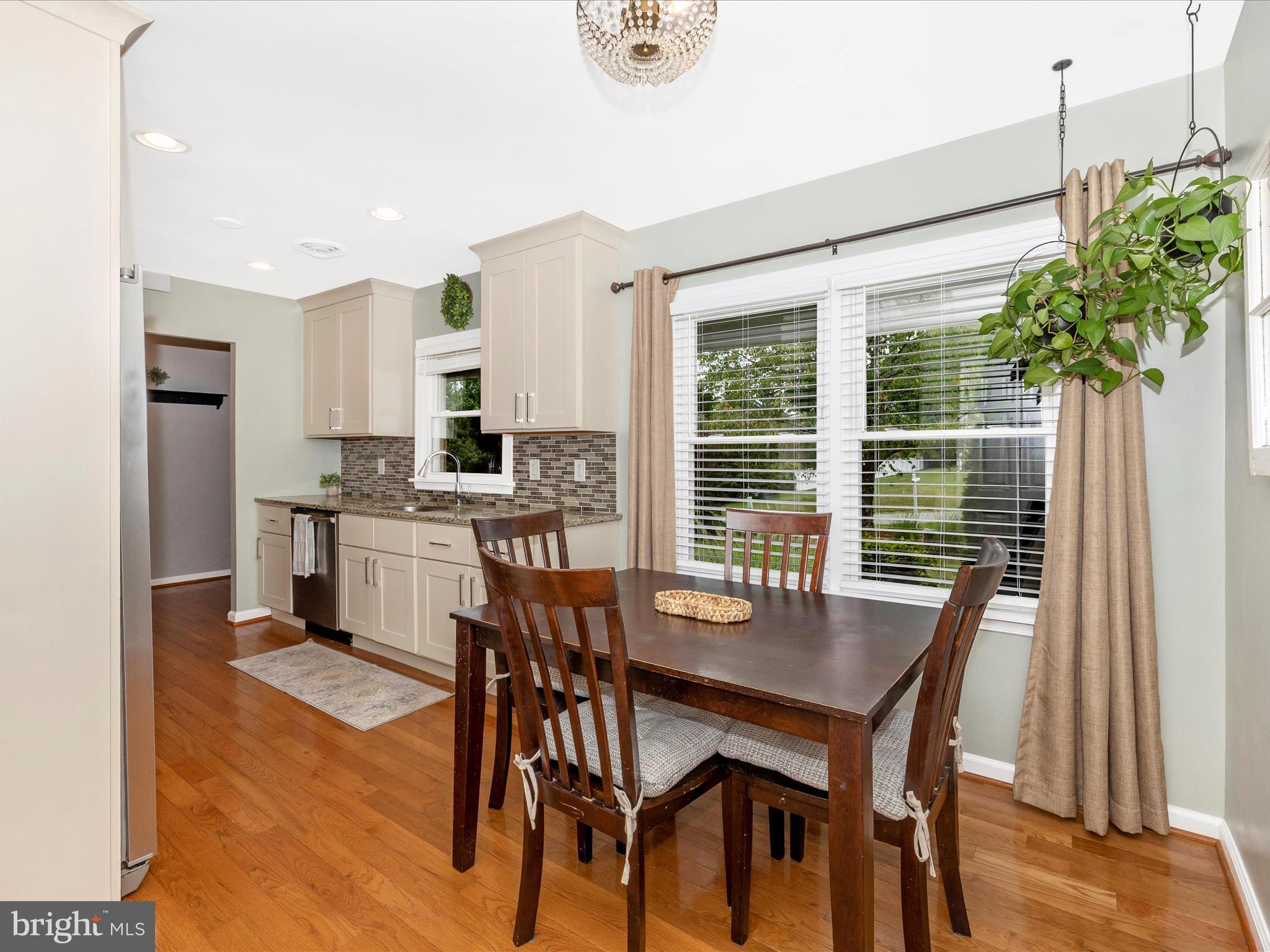 WISPERREN OAKS - Residential