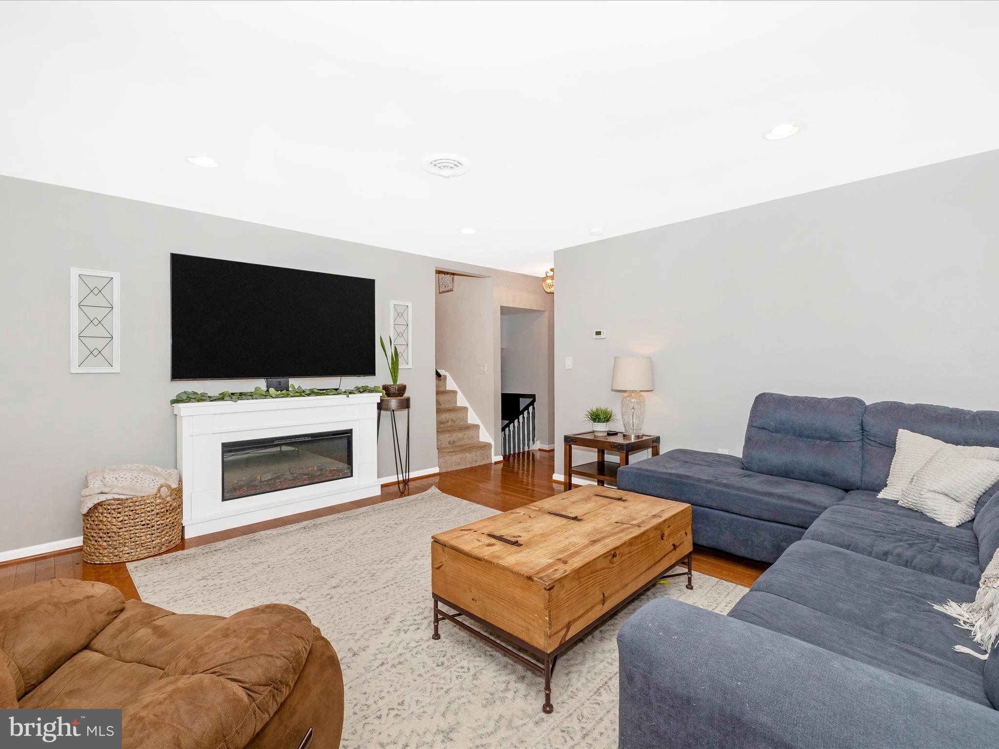 WISPERREN OAKS - Residential