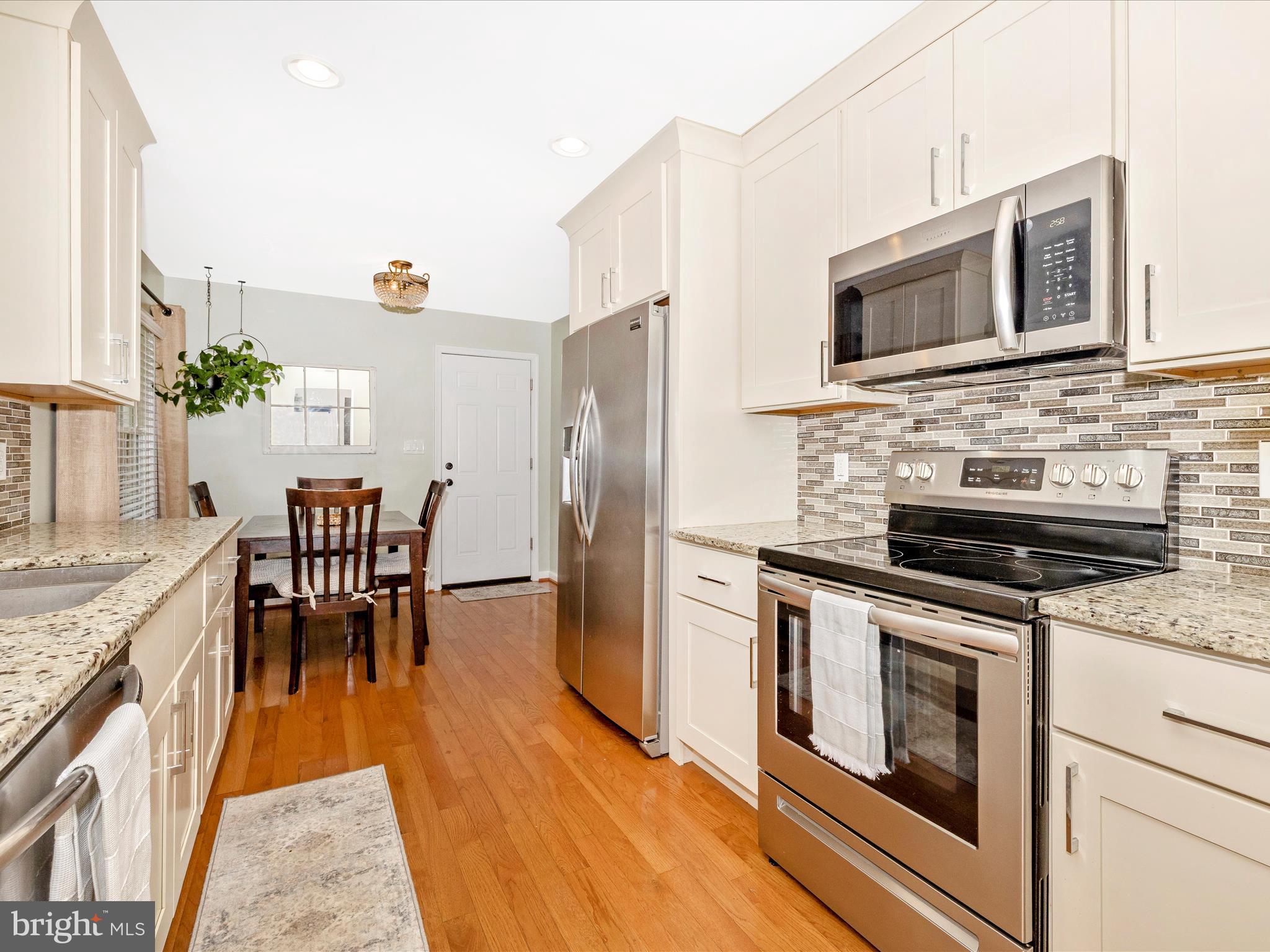 WISPERREN OAKS - Residential