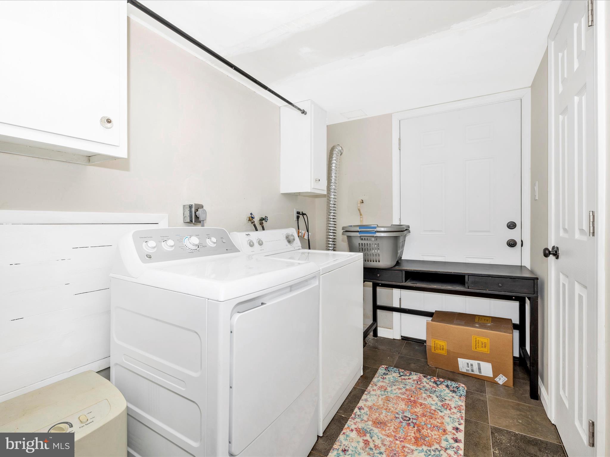 WISPERREN OAKS - Residential