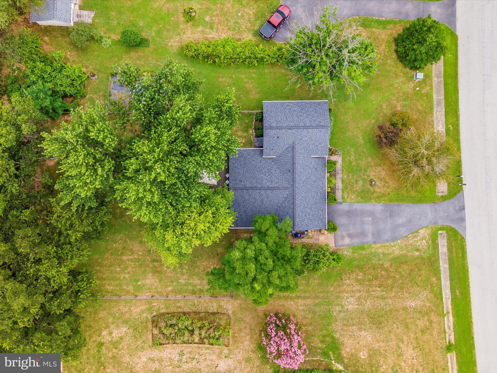 WISPERREN OAKS - Residential