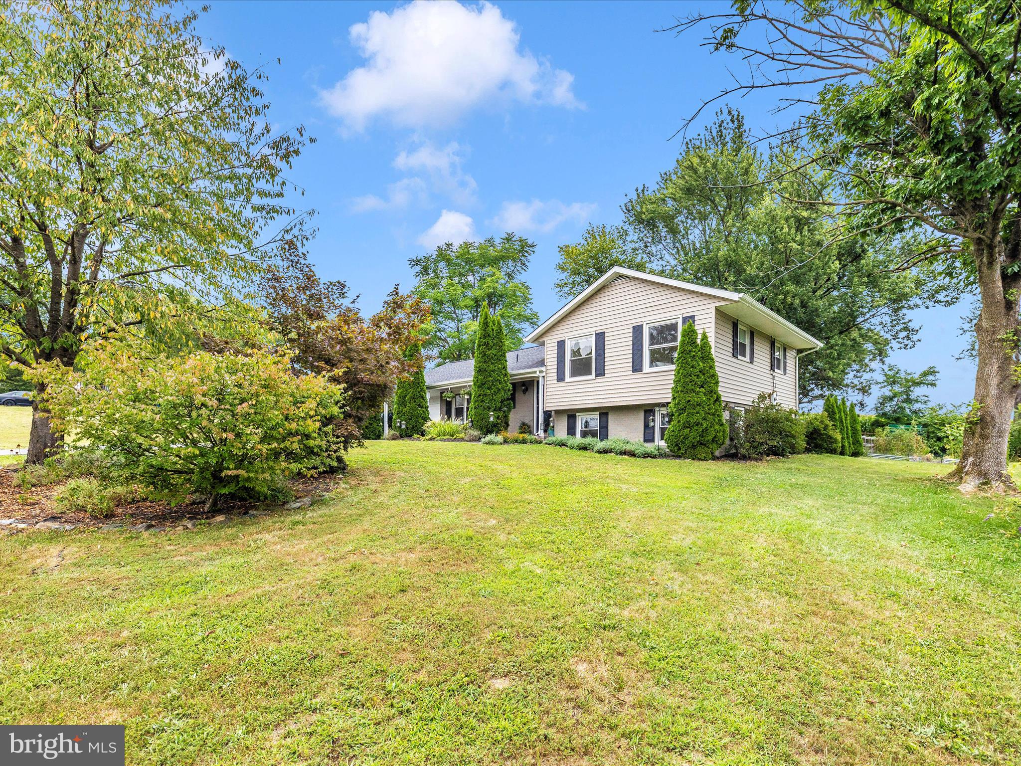 WISPERREN OAKS - Residential