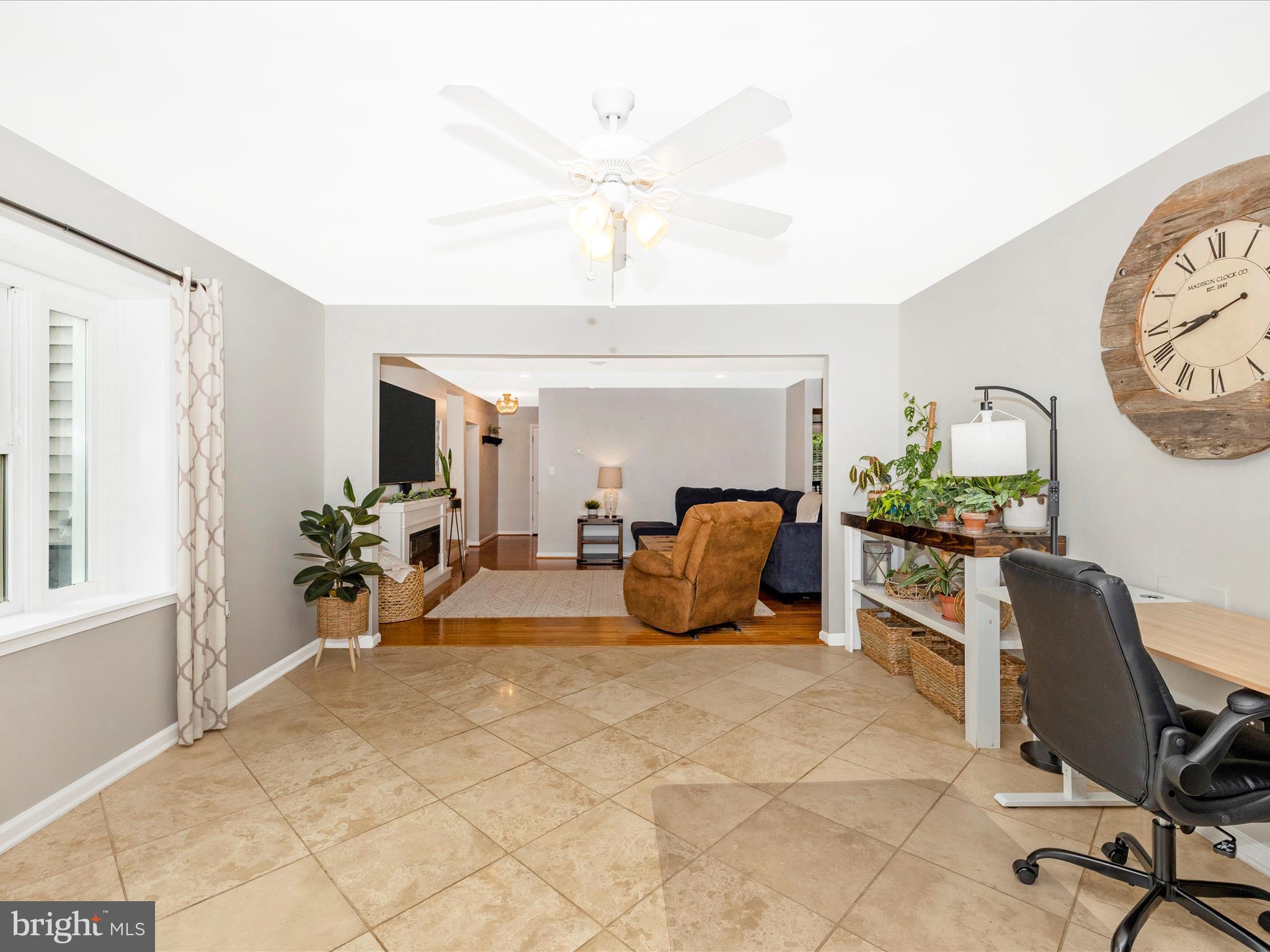 WISPERREN OAKS - Residential