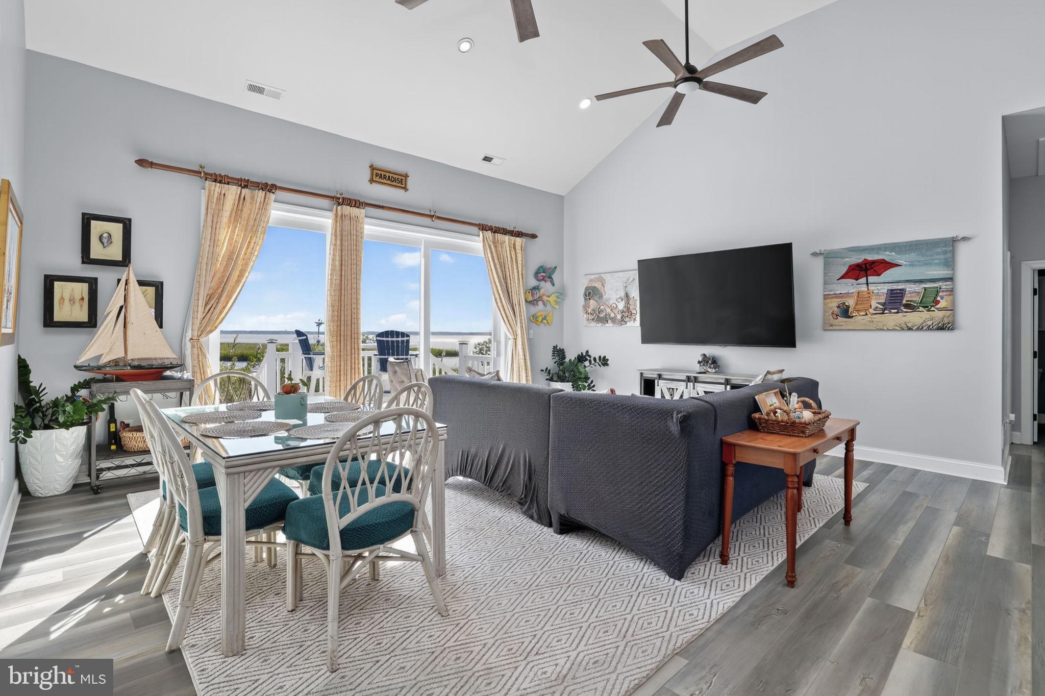 SOUTH SHORE MARINA - Residential