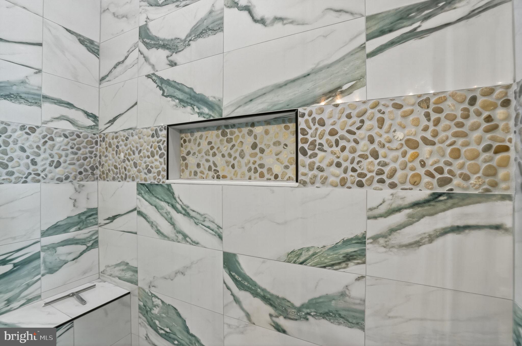 SOUTH SHORE MARINA - Residential