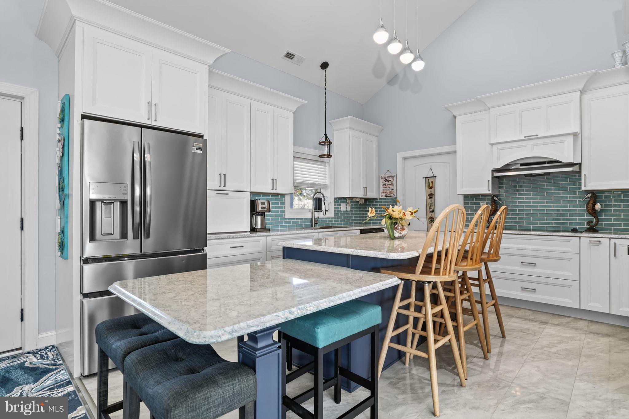 SOUTH SHORE MARINA - Residential