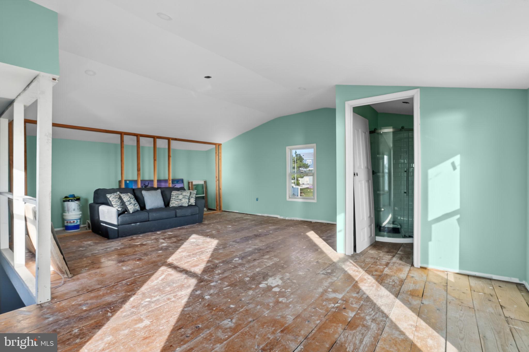 SOUTH SHORE MARINA - Residential