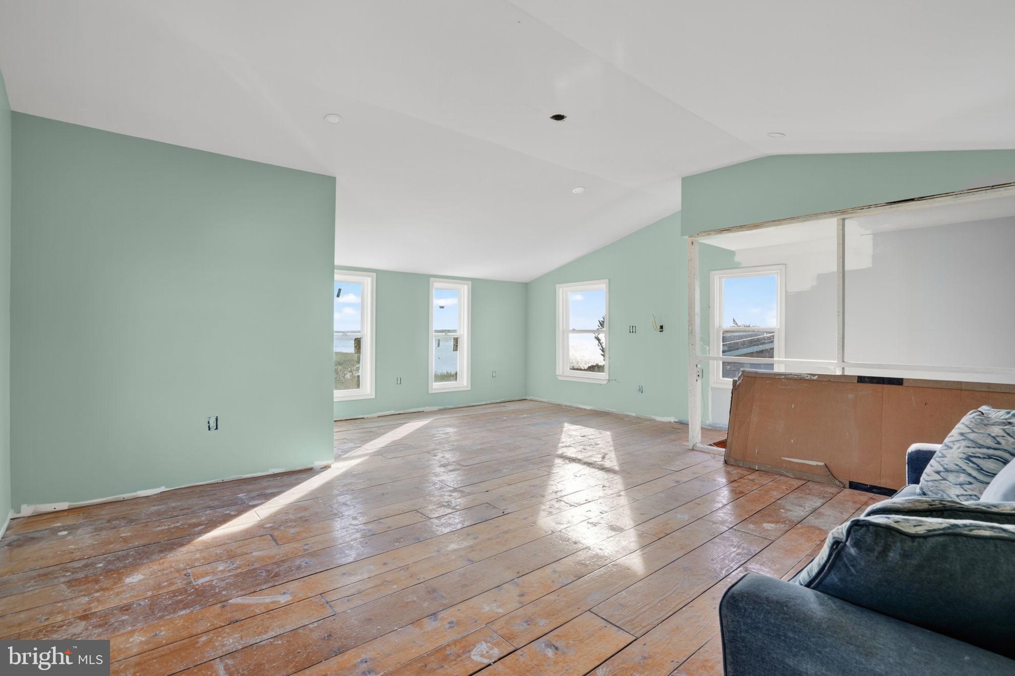 SOUTH SHORE MARINA - Residential