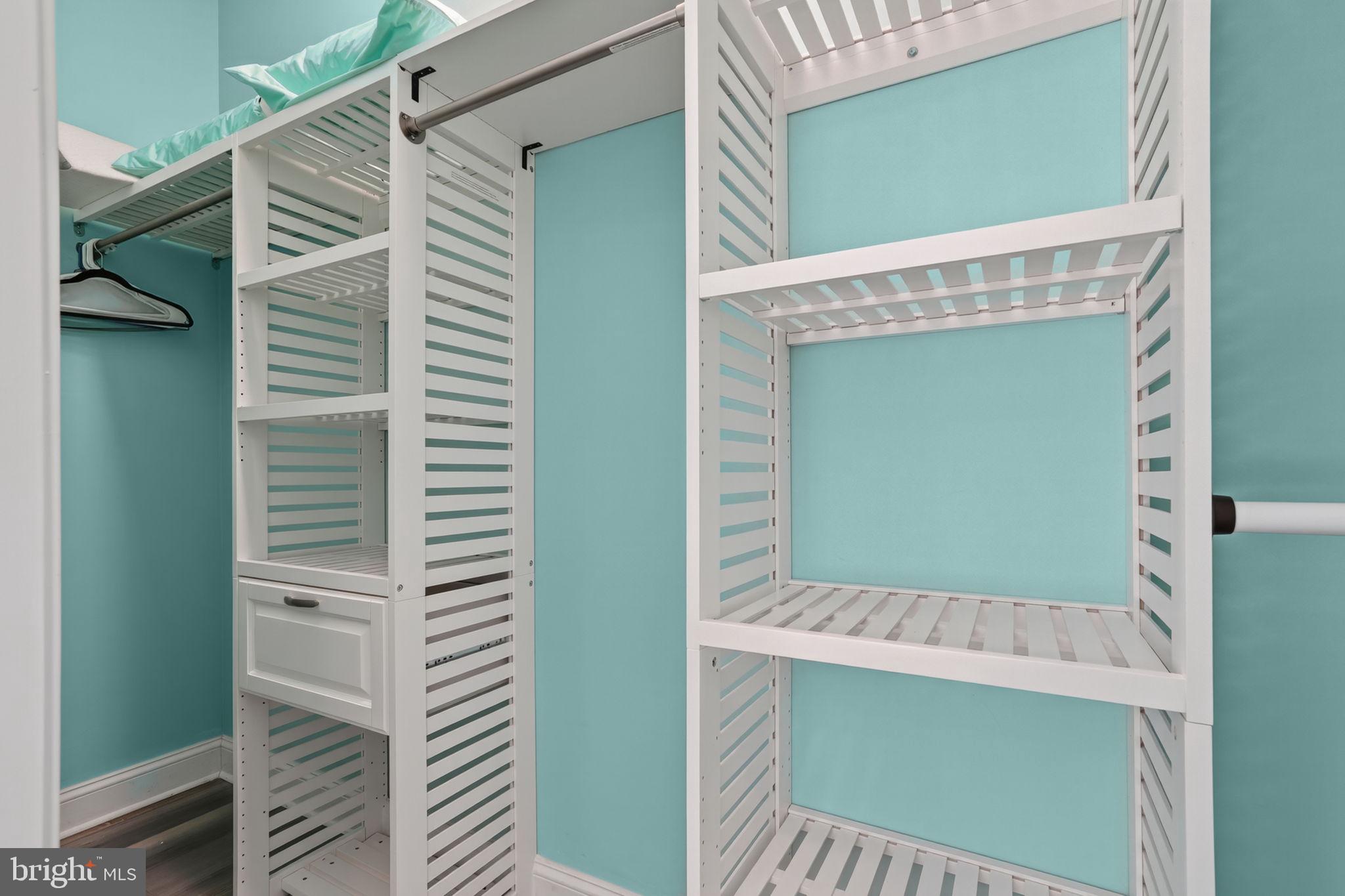 SOUTH SHORE MARINA - Residential