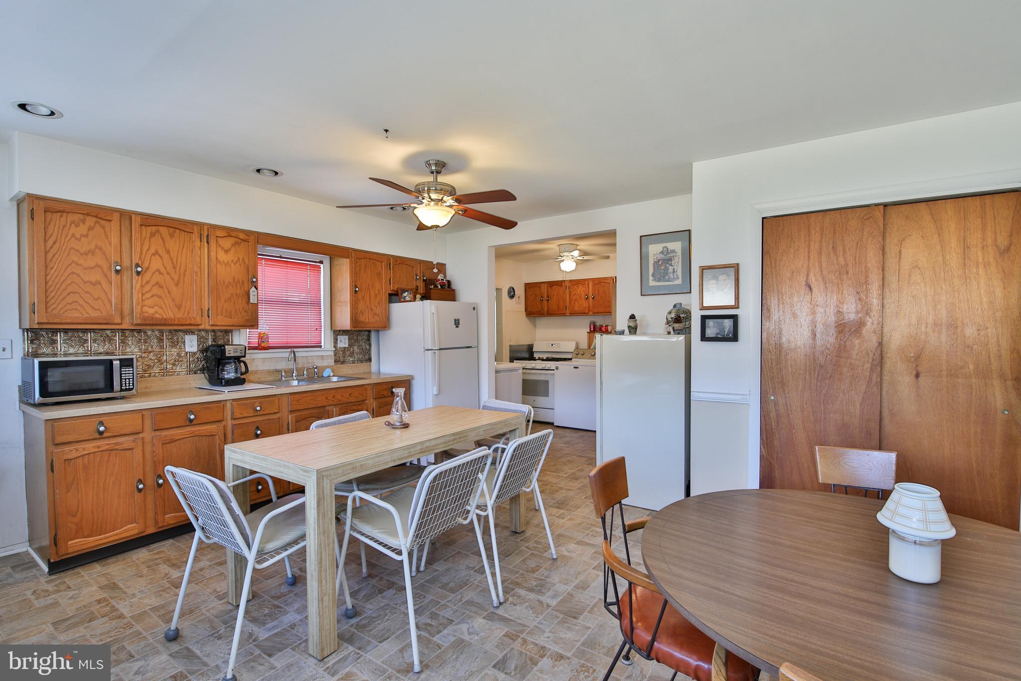 KIRK ACRES - Residential