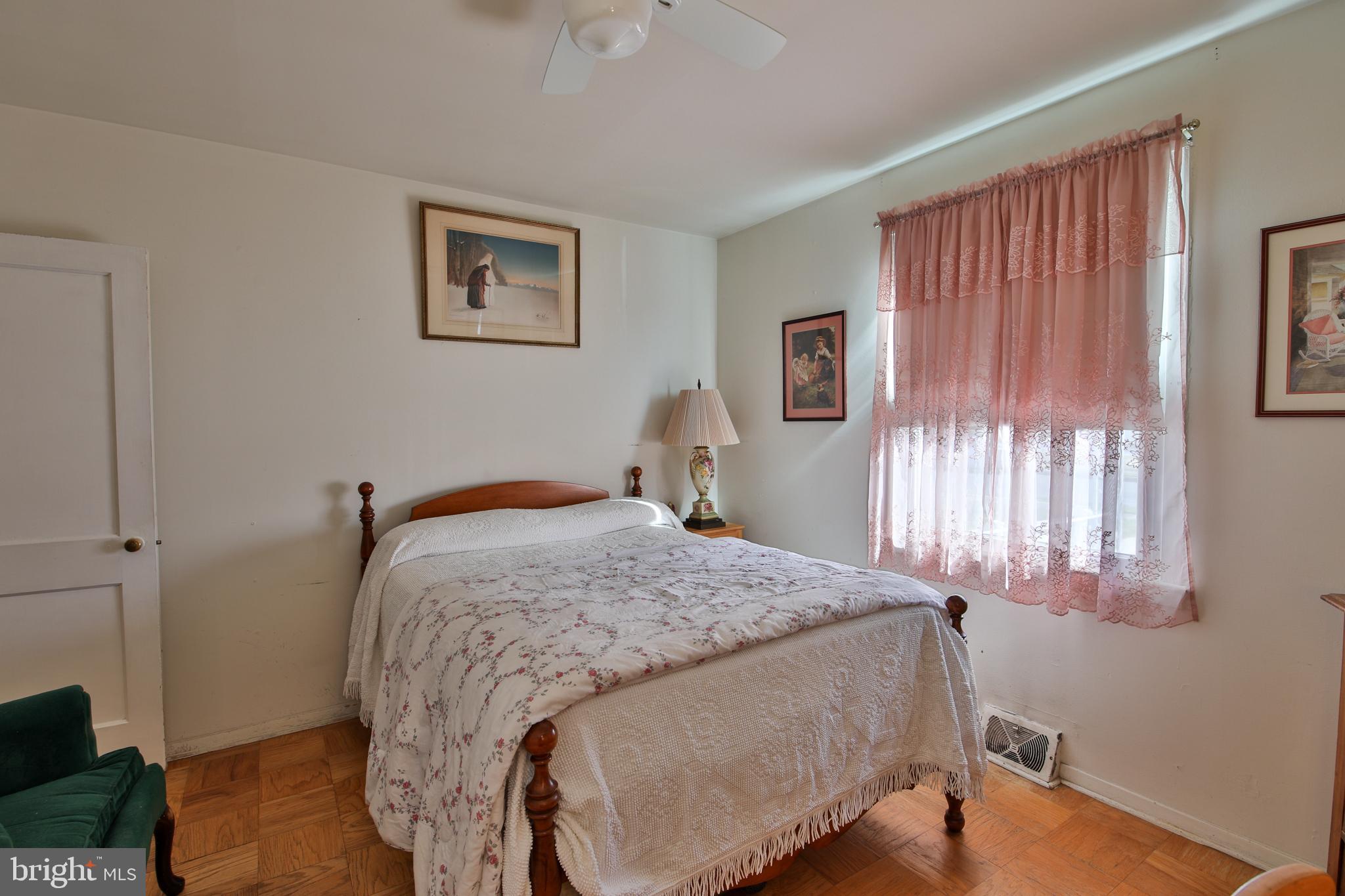 KIRK ACRES - Residential