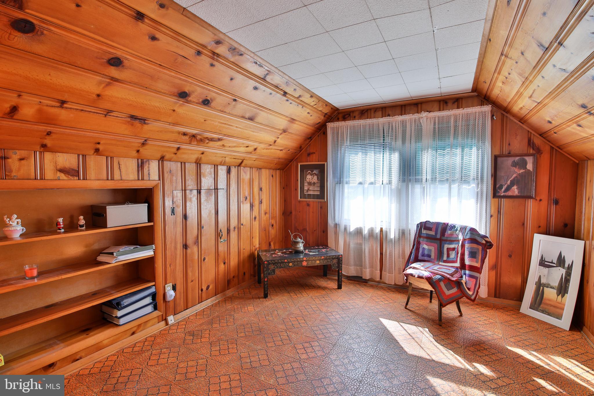 KIRK ACRES - Residential