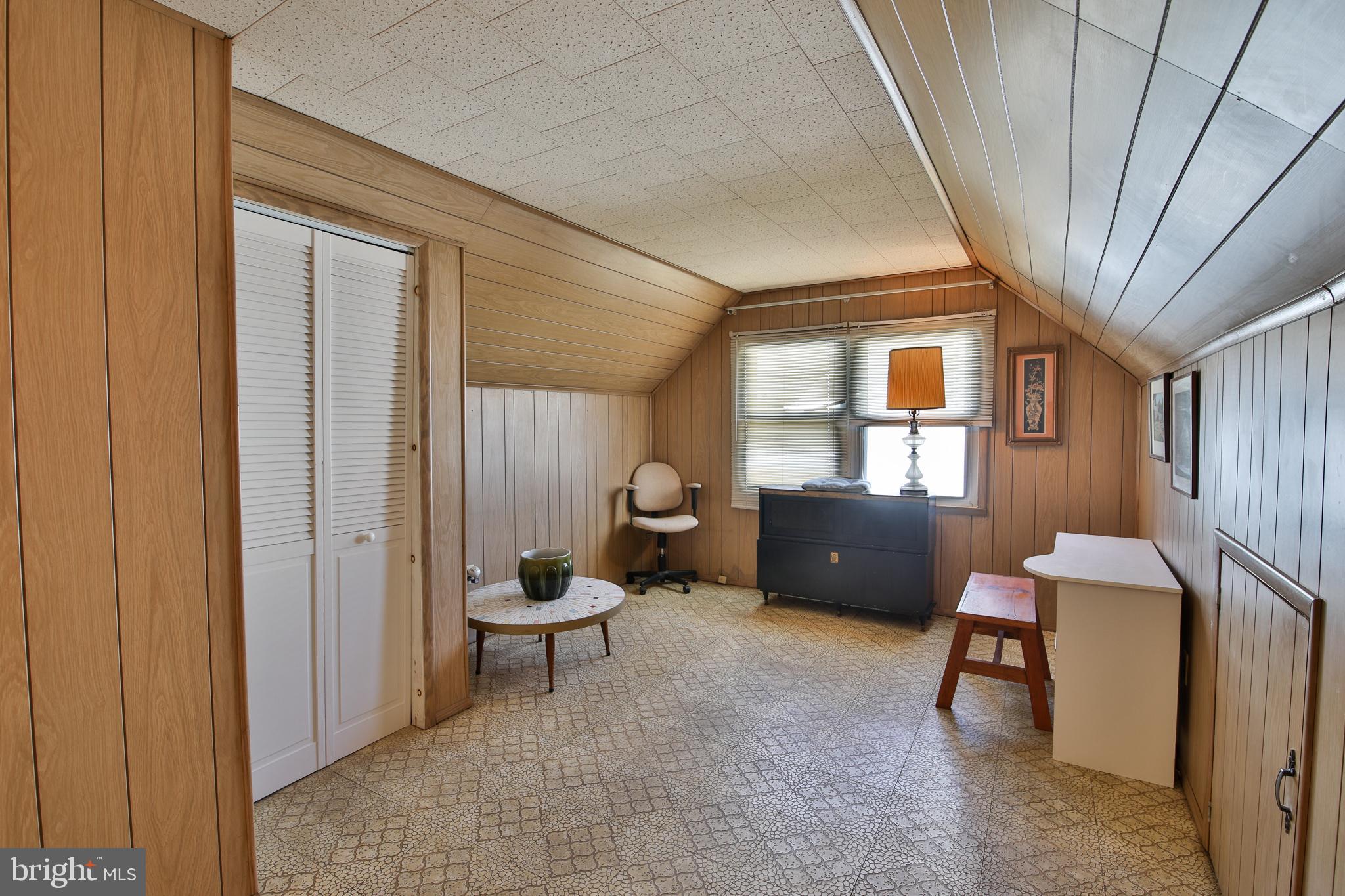 KIRK ACRES - Residential