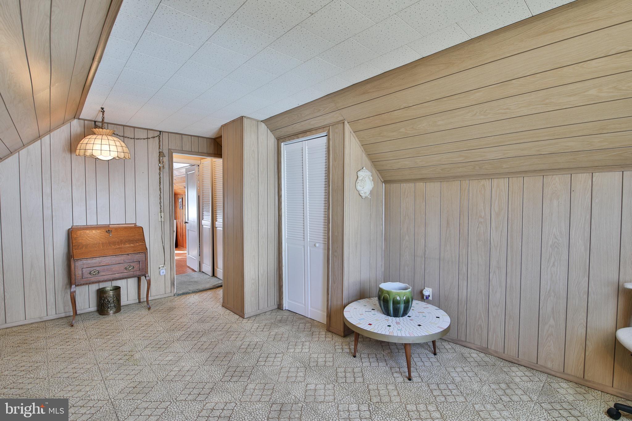 KIRK ACRES - Residential