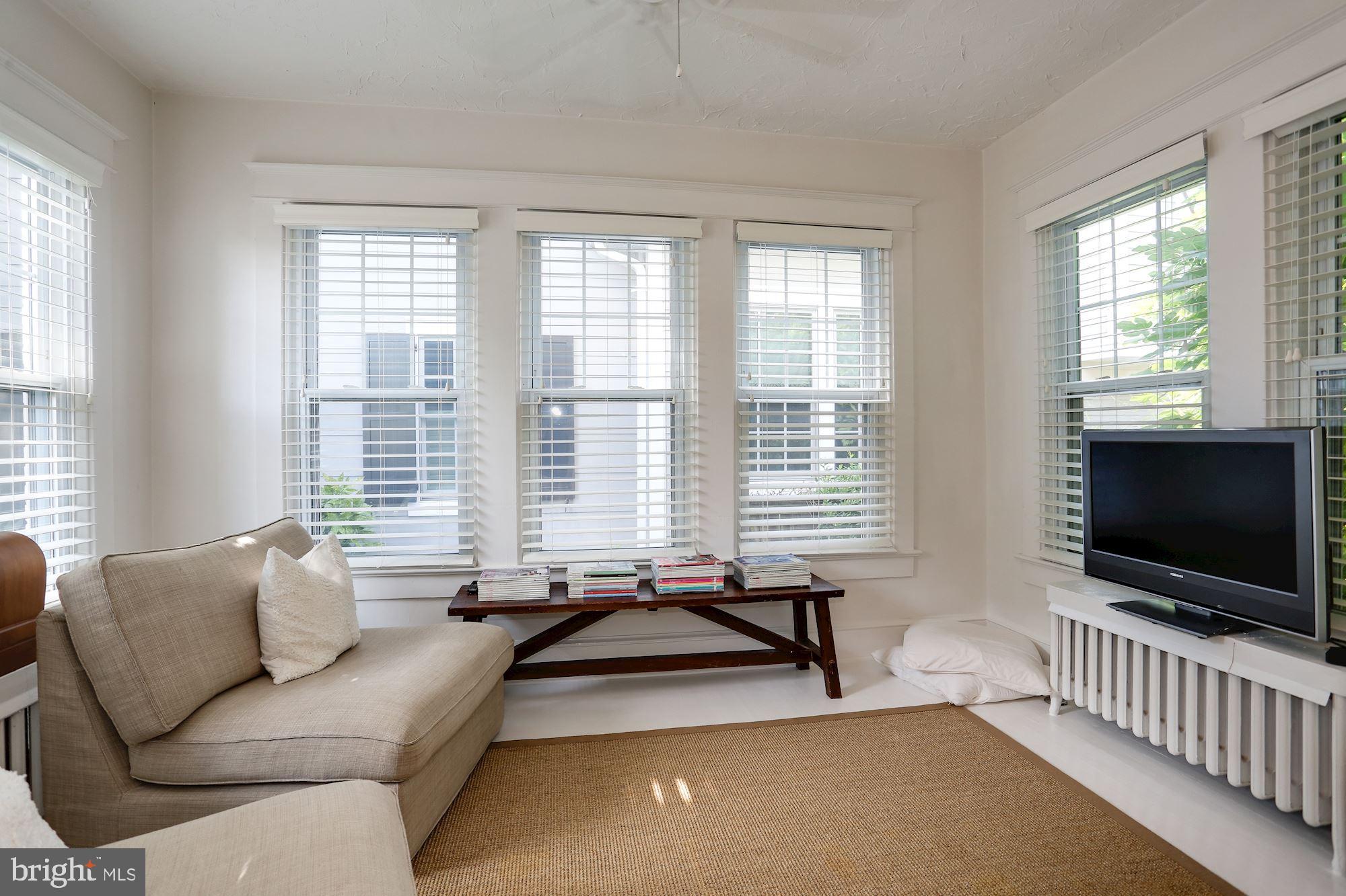 ROSEMONT - Residential