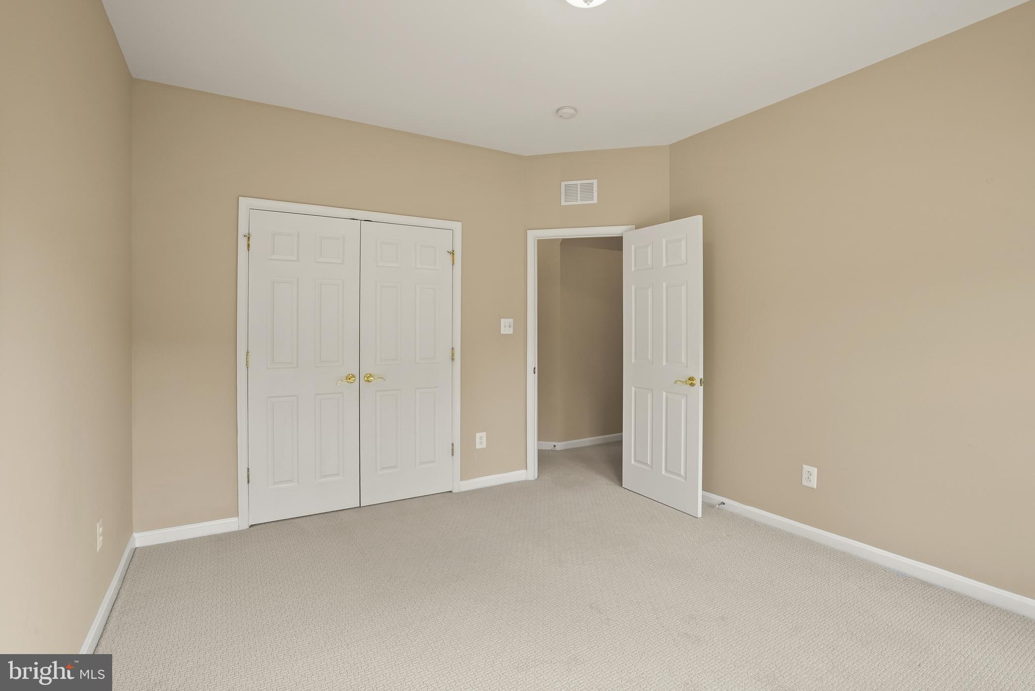 LANSDOWNE ON THE POTOMAC - Residential Lease