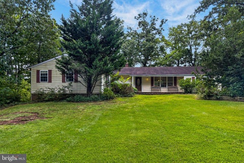 Photo of 7408 Bull Run Drive, CENTREVILLE, VA 20121 (MLS # VAFX2341988)