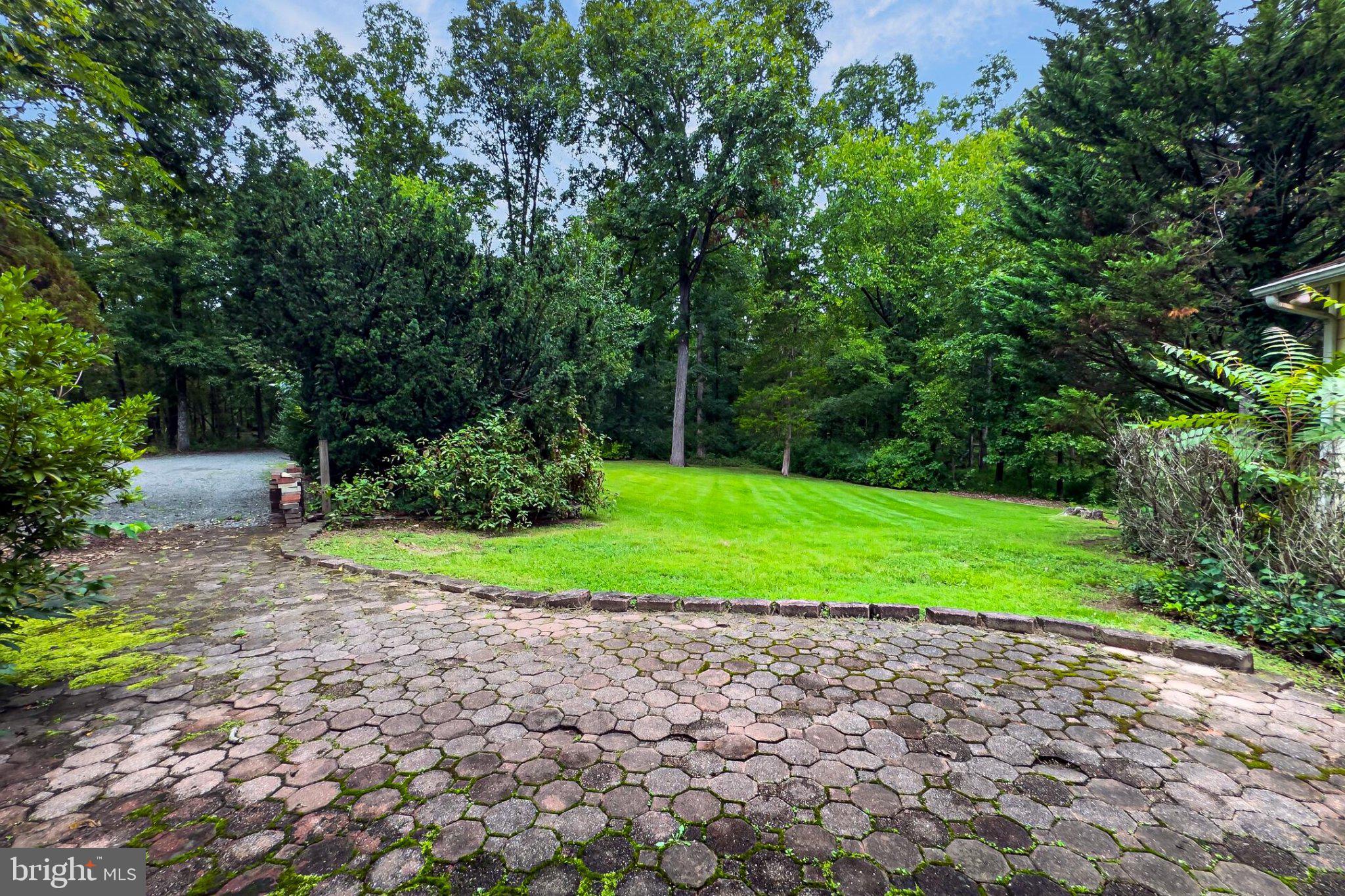 7408 BULL RUN DRIVE