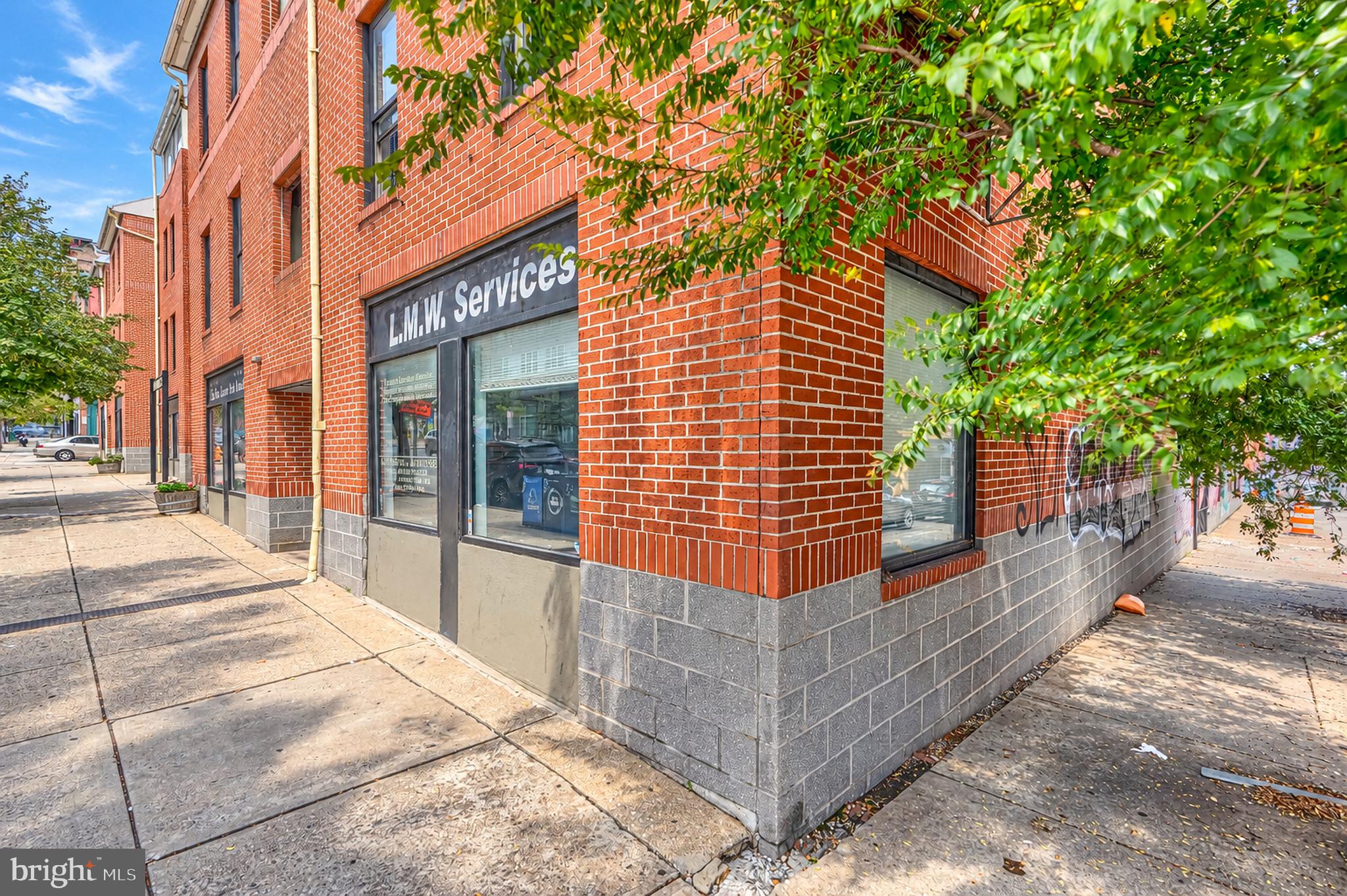 306 W MULBERRY STREET