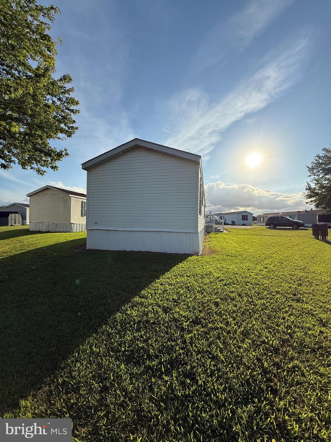 COUNTRY ESTATES - Residential