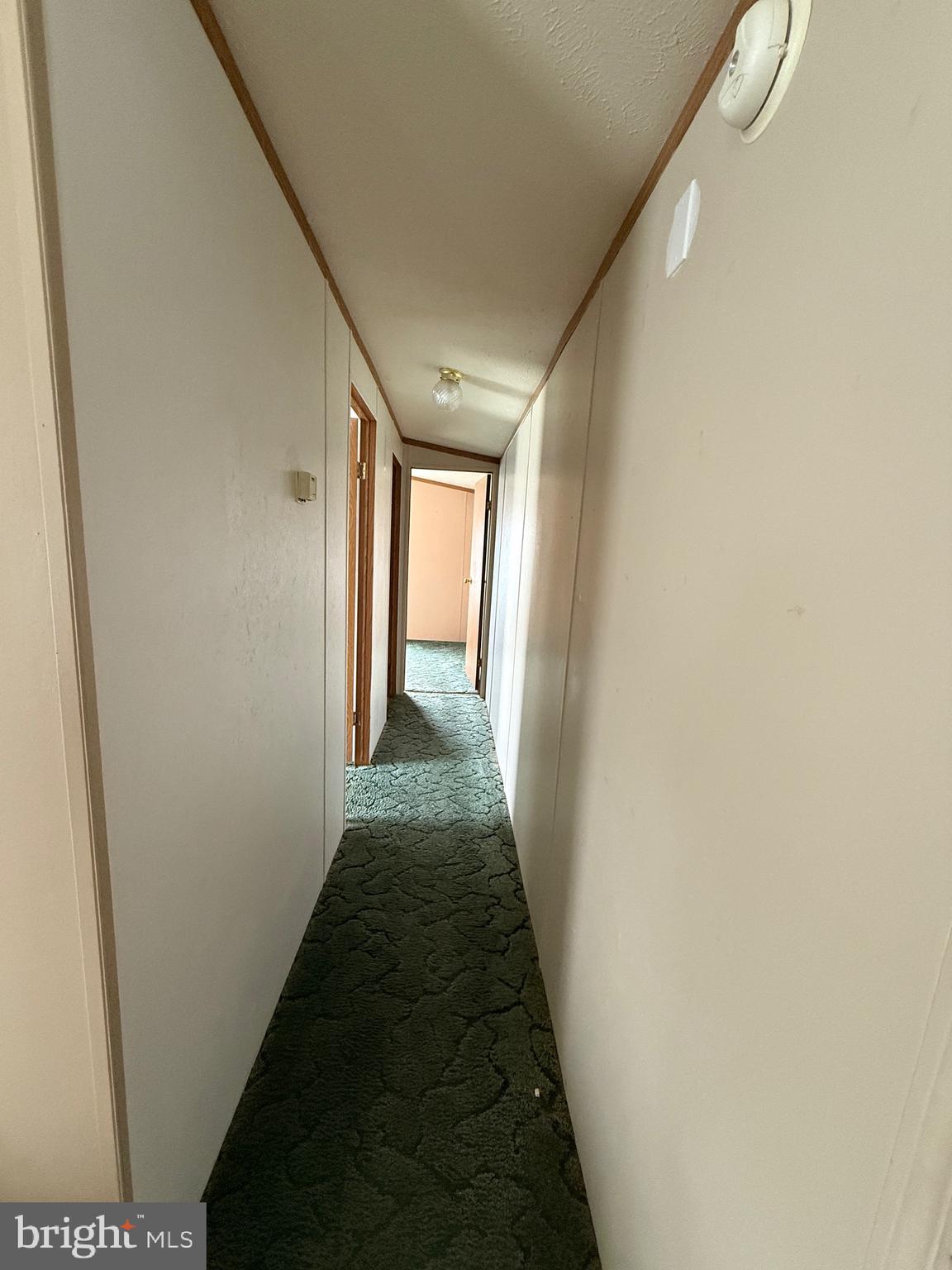 COUNTRY ESTATES - Residential