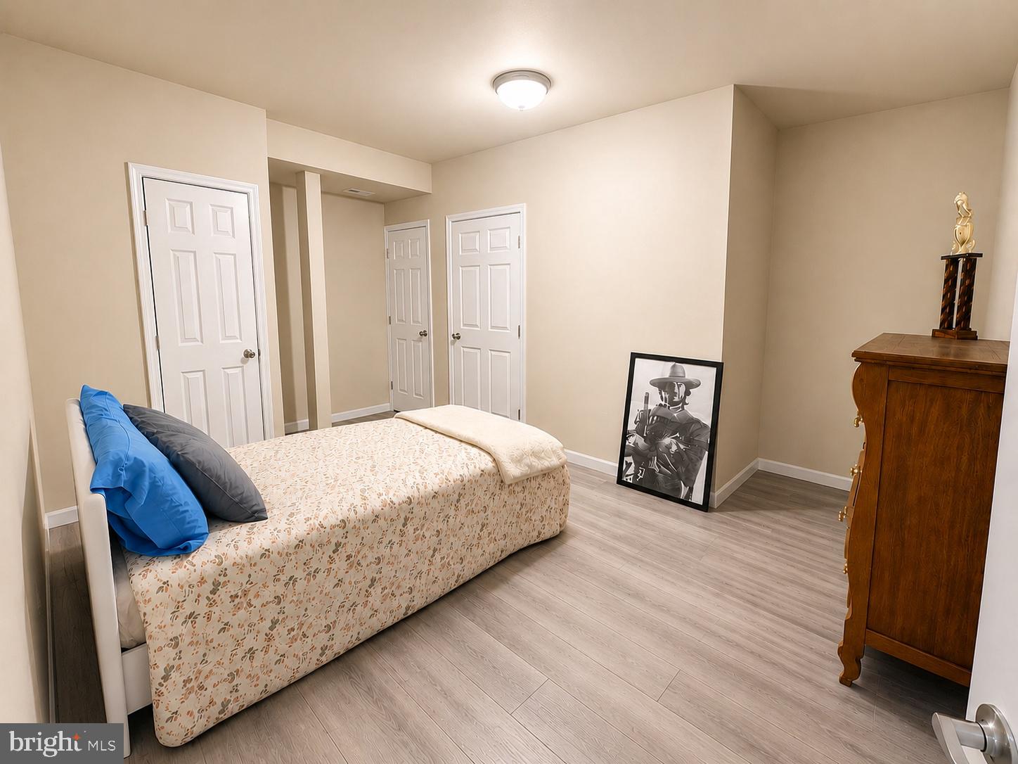 OAKLAND HALL - Residential