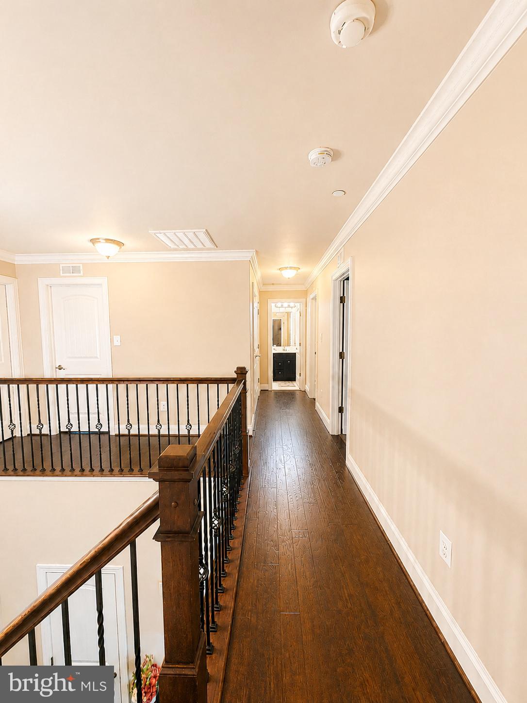 OAKLAND HALL - Residential
