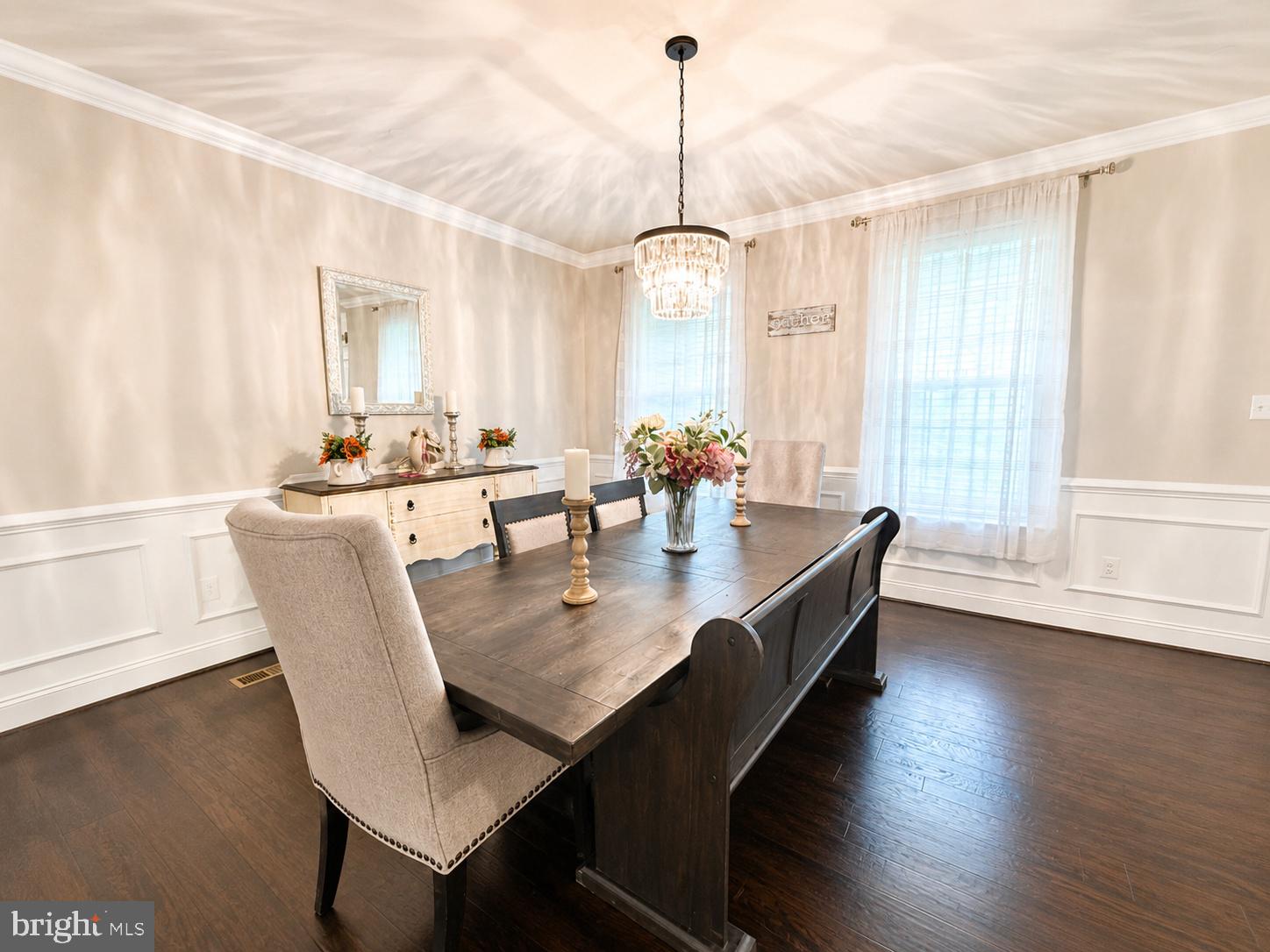 OAKLAND HALL - Residential