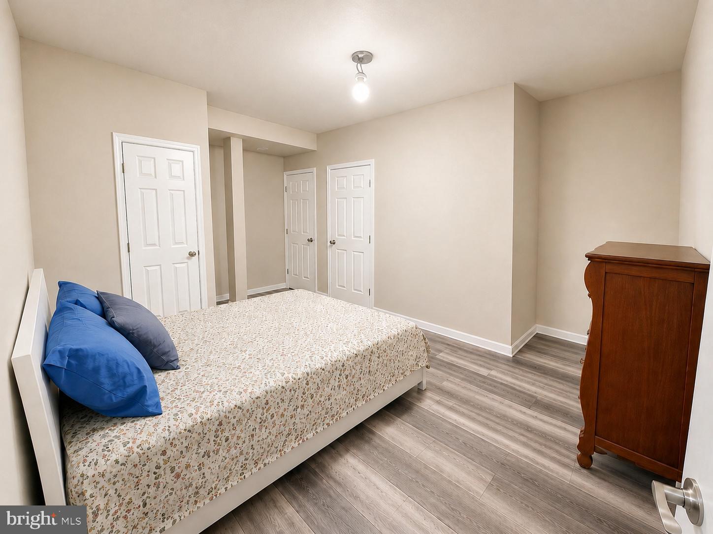 OAKLAND HALL - Residential
