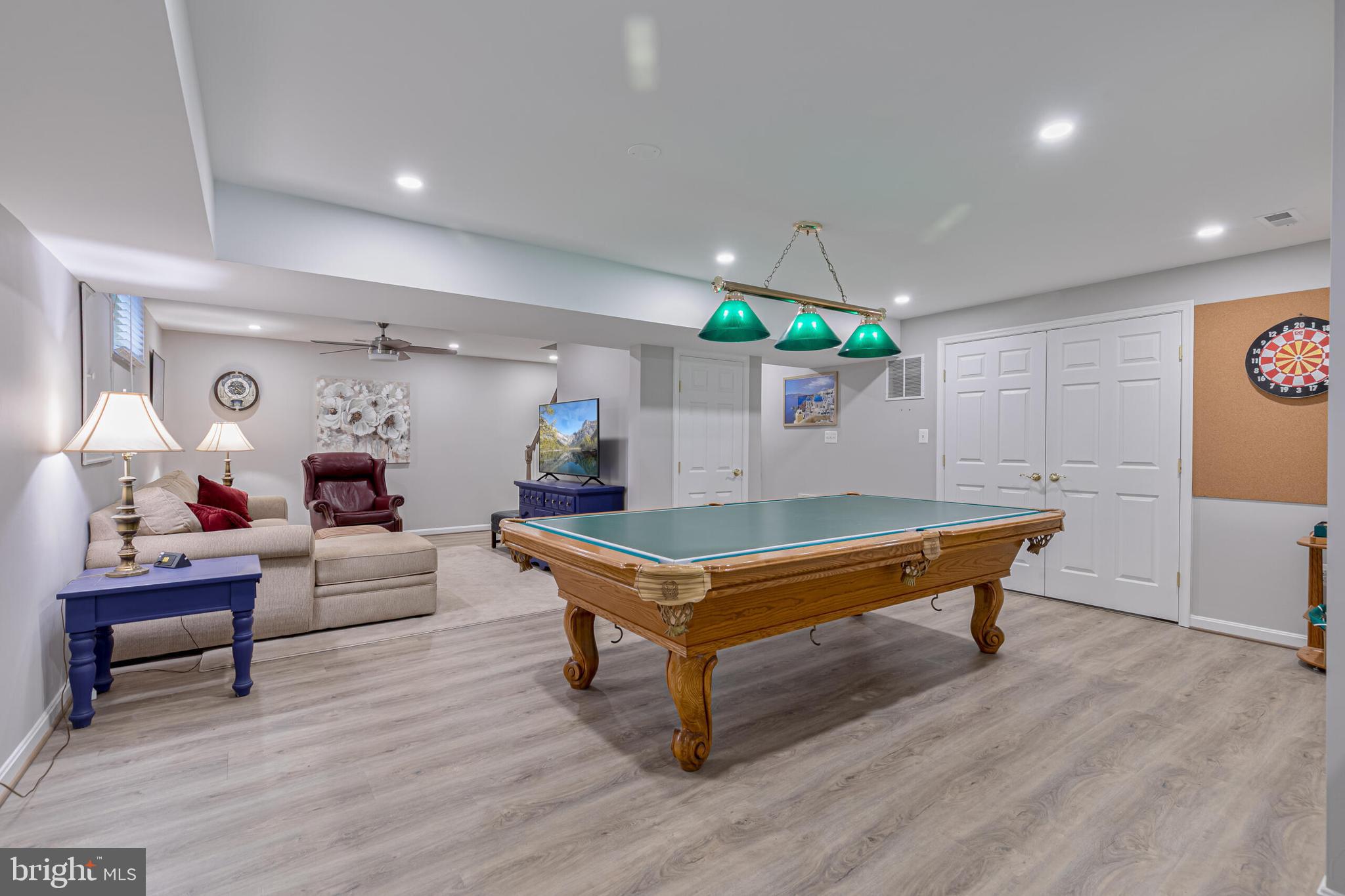 PEER MANOR - Residential