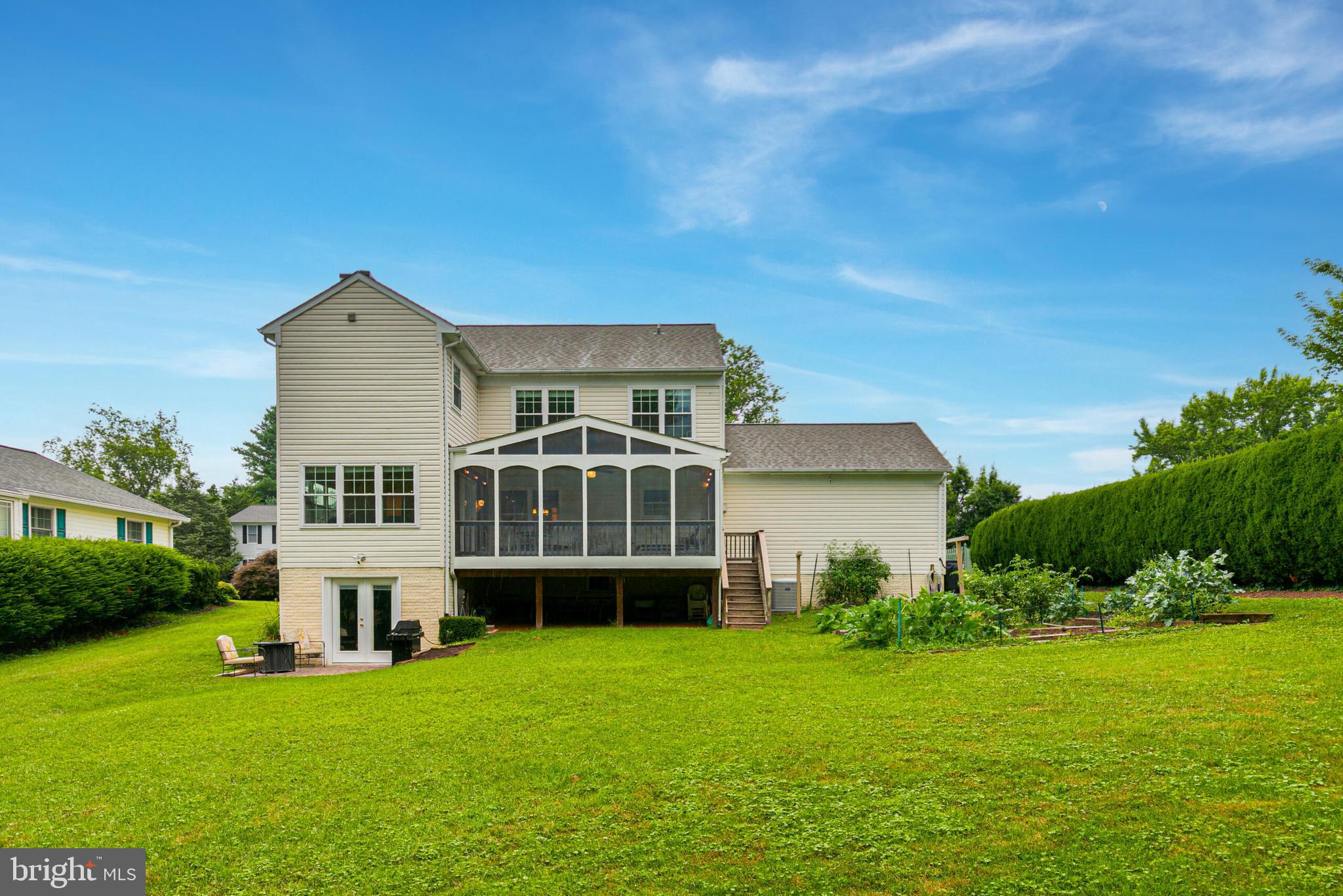 PEER MANOR - Residential