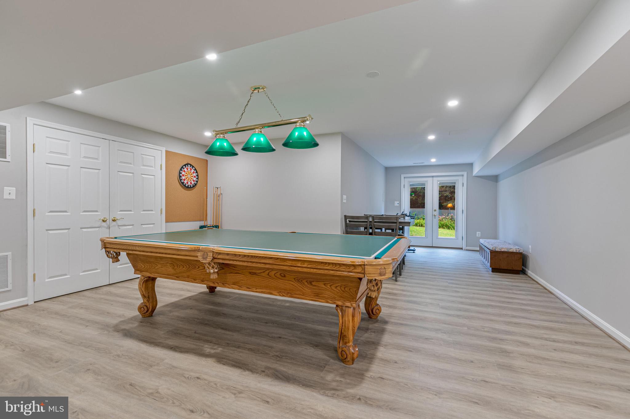 PEER MANOR - Residential