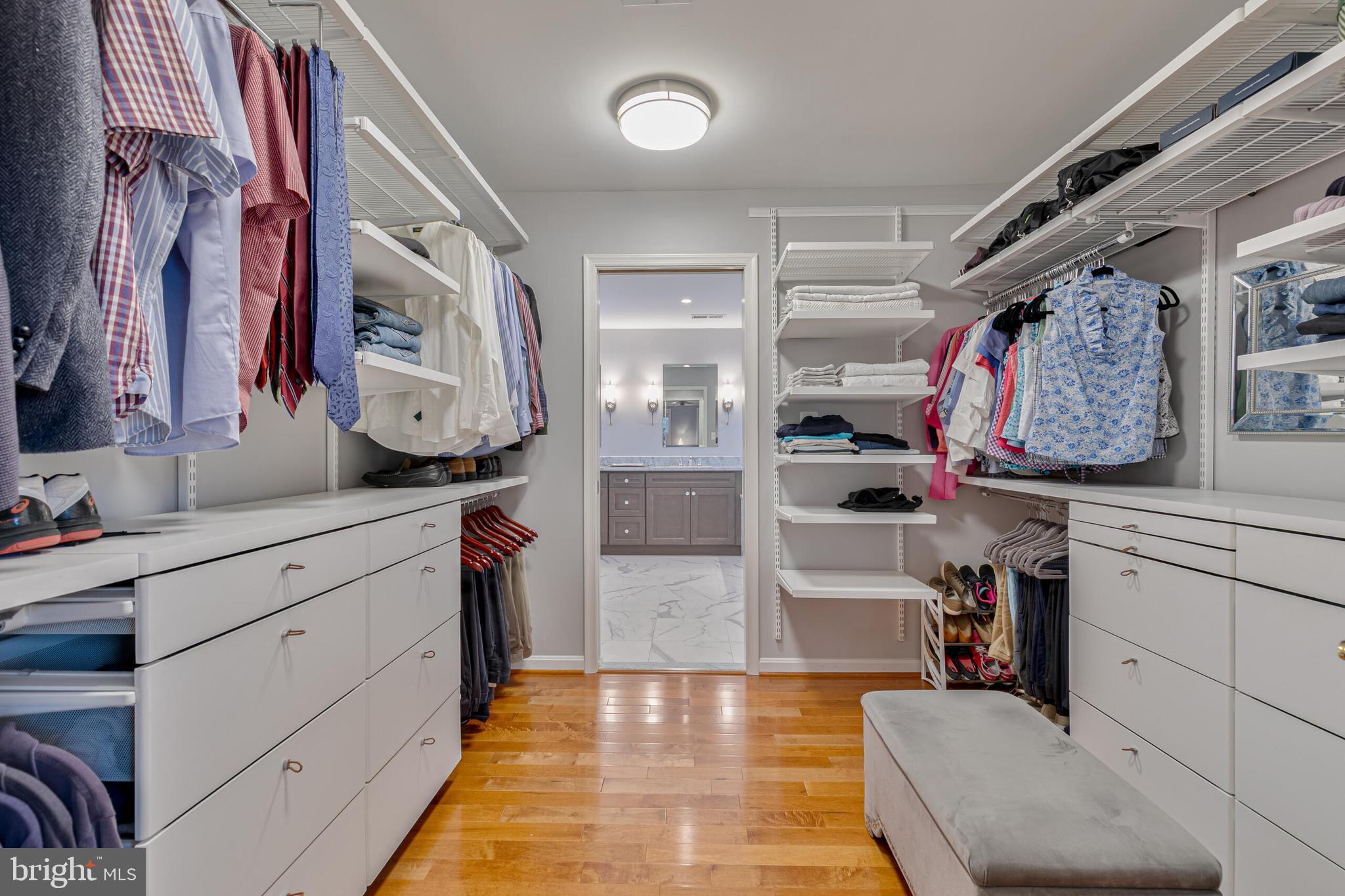 PEER MANOR - Residential