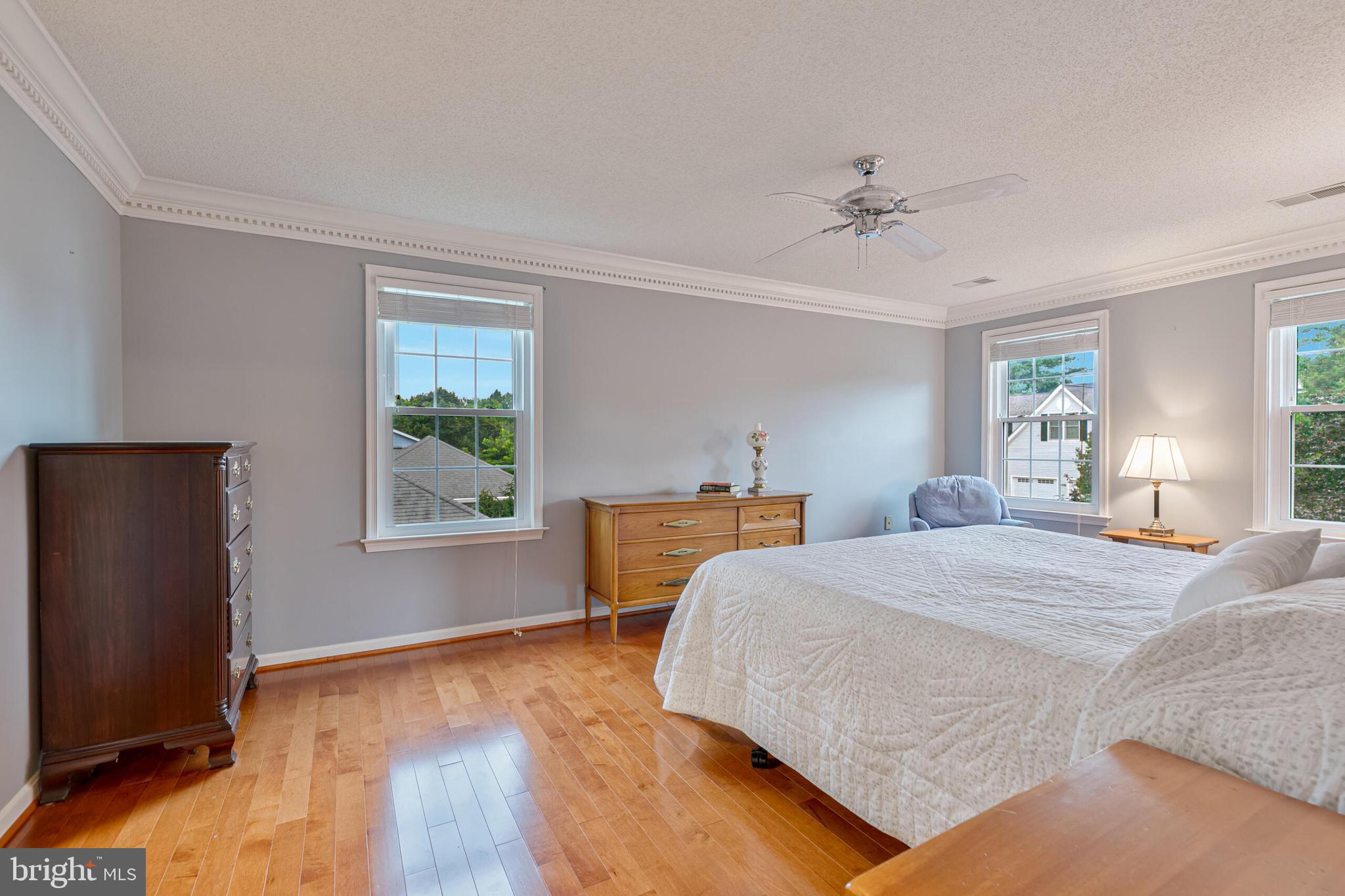 PEER MANOR - Residential