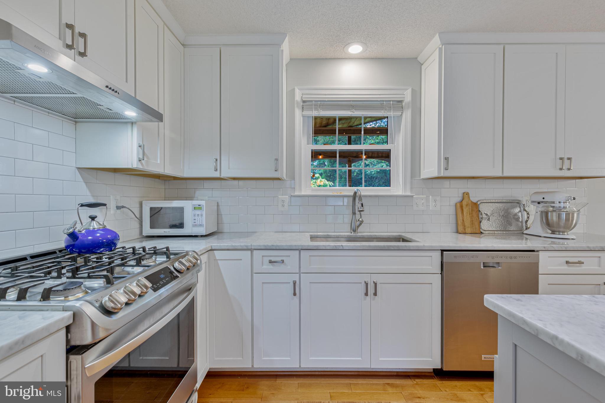 403 WILLIAM STREET NW