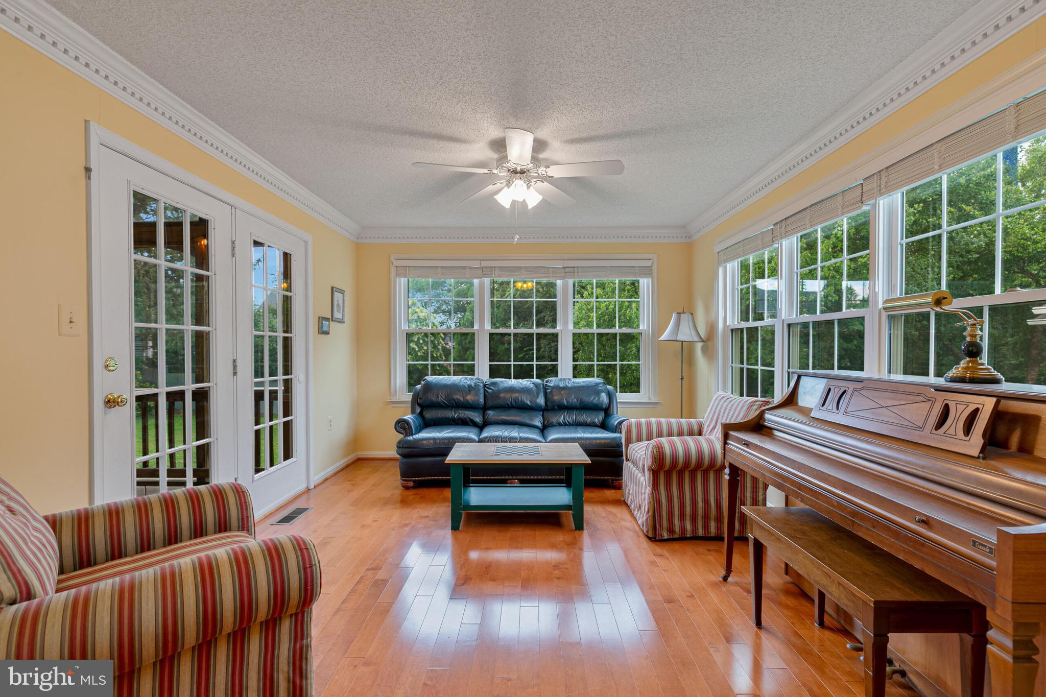 PEER MANOR - Residential