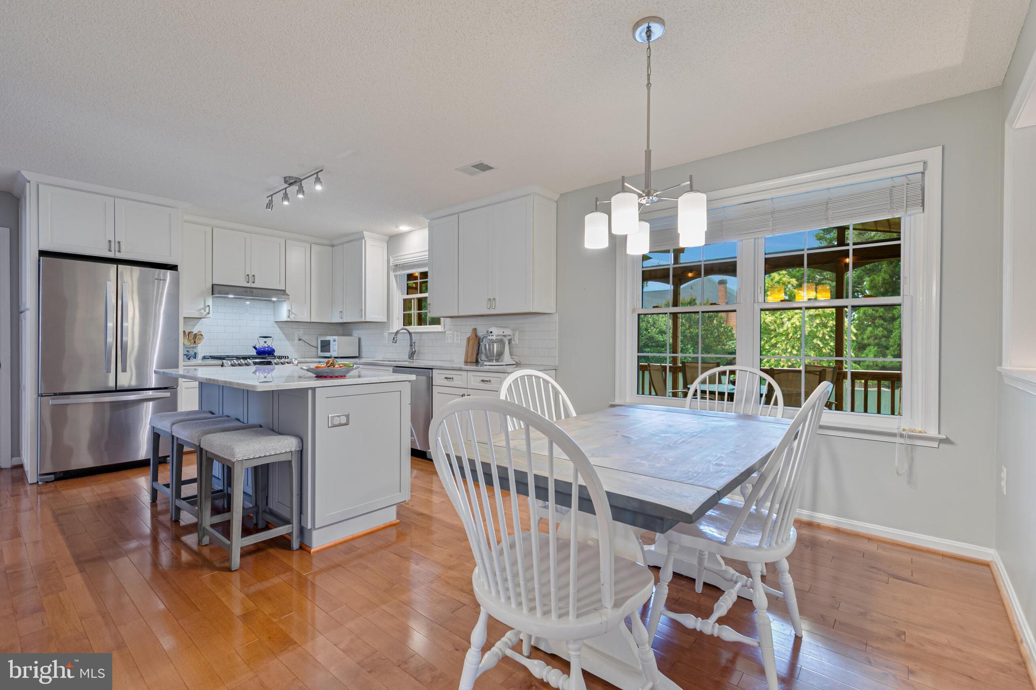 PEER MANOR - Residential