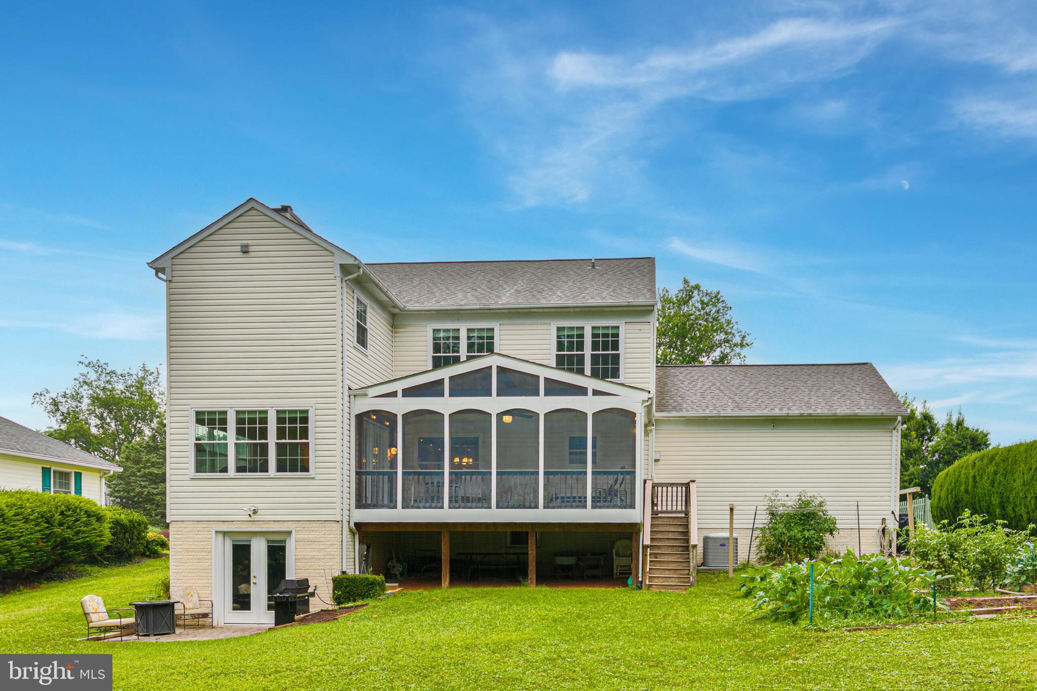 PEER MANOR - Residential