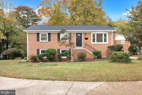 14624 Danville Road, Woodbridge, VA MLS: VAPW2107028